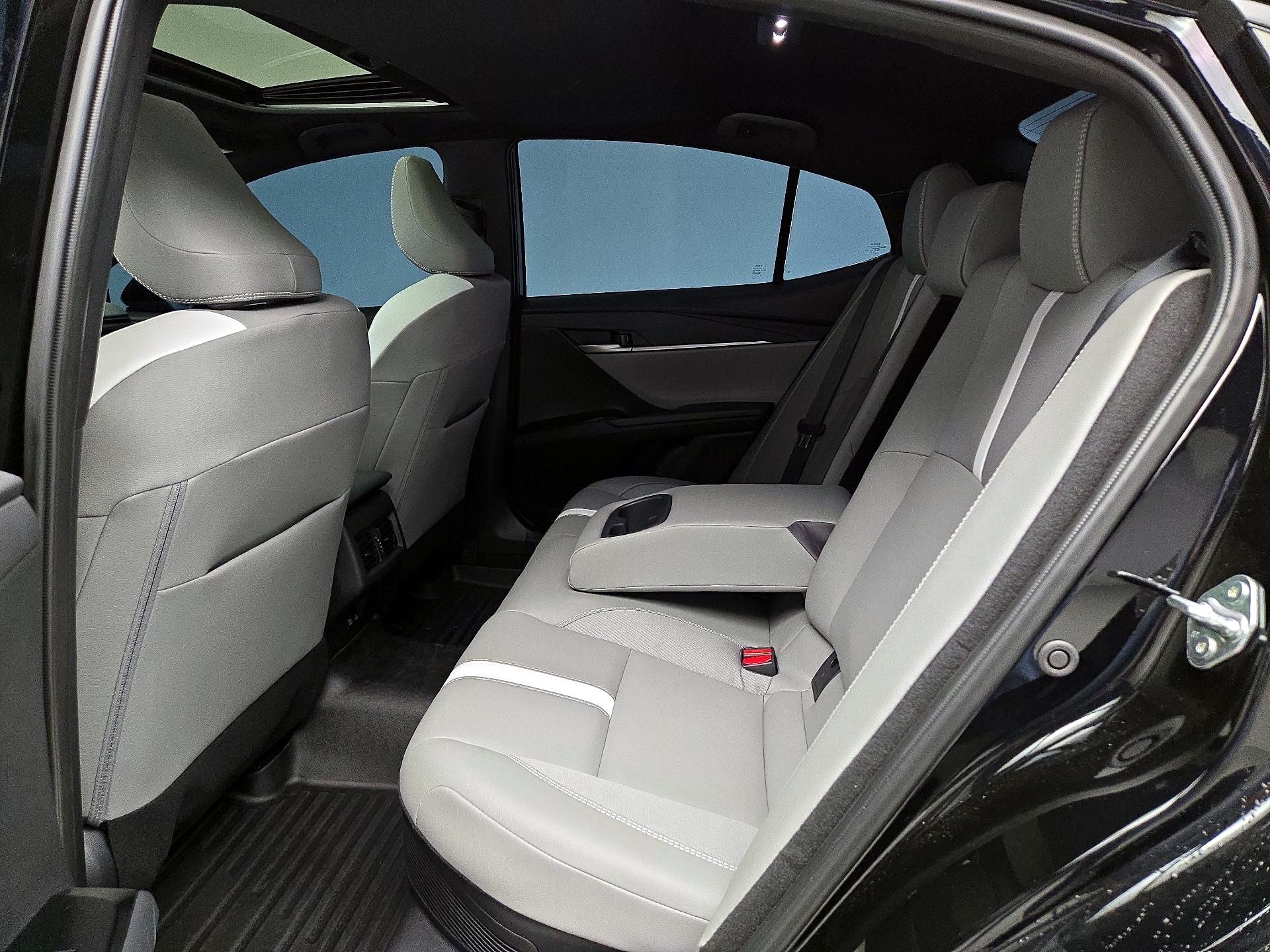 Thumbnail: 2025 Toyota Camry - 20