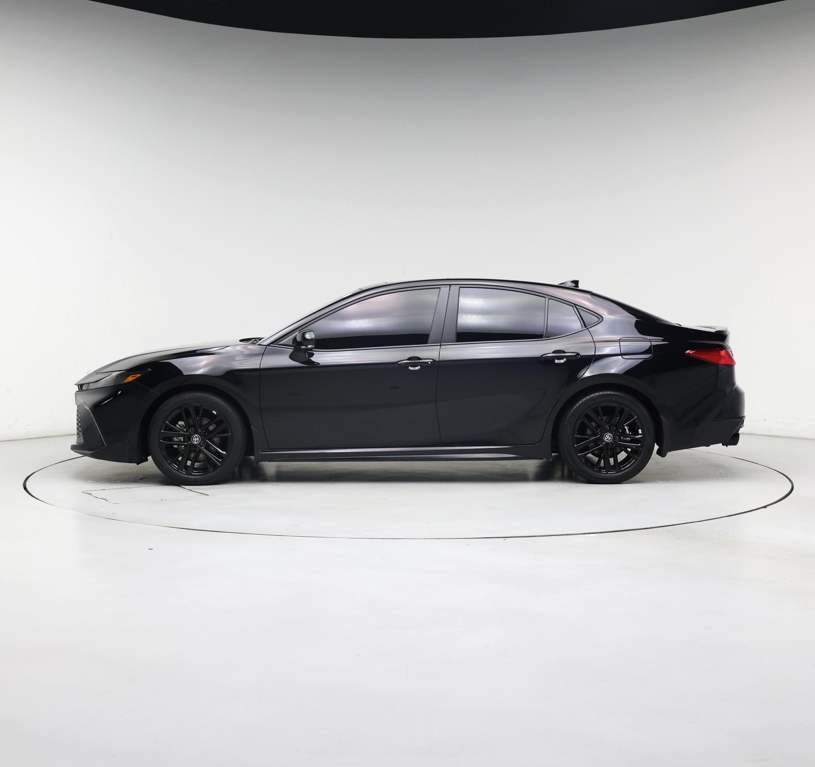 Thumbnail: 2025 Toyota Camry - 3