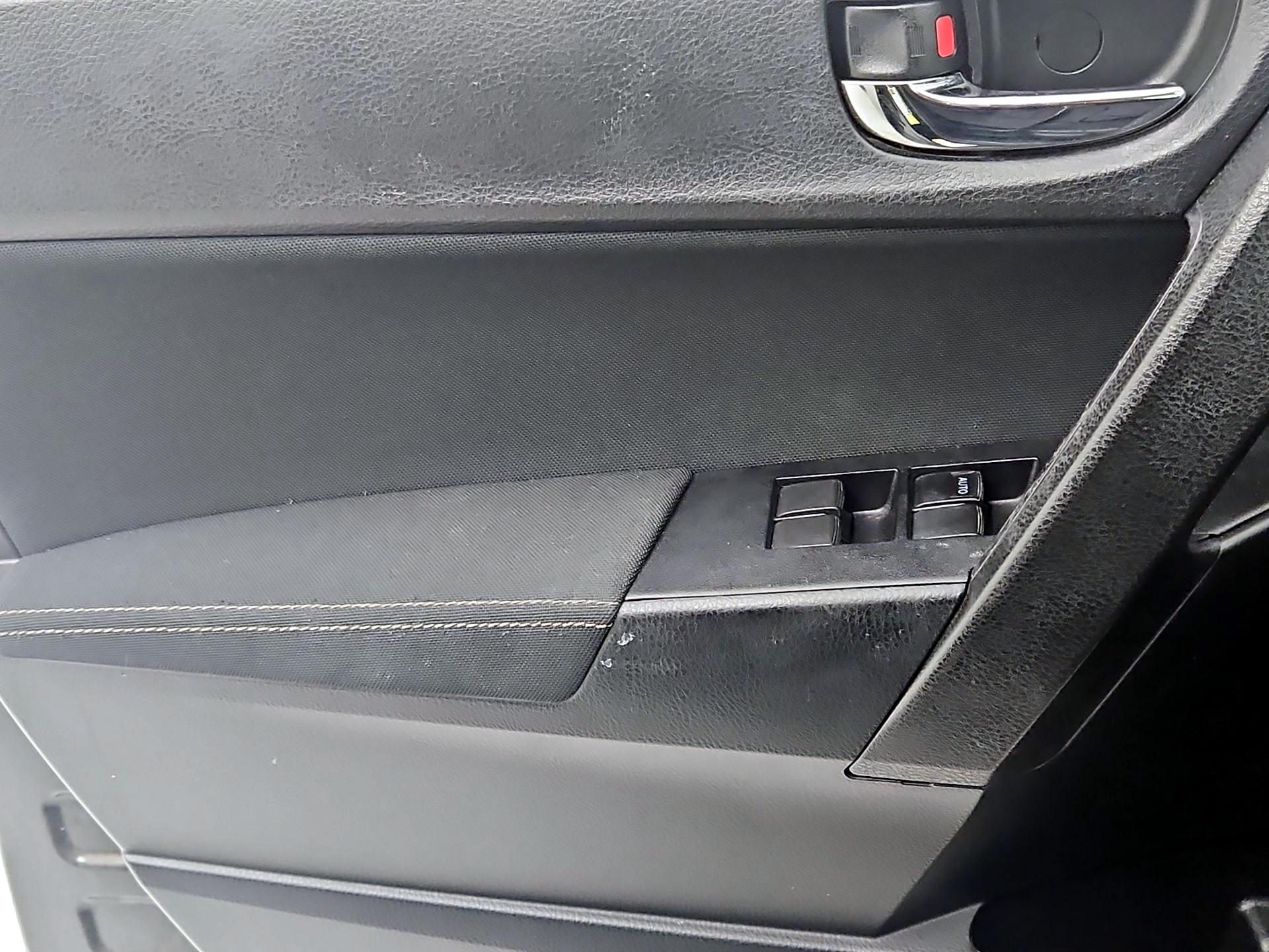 Thumbnail: 2018 Toyota Corolla - 12