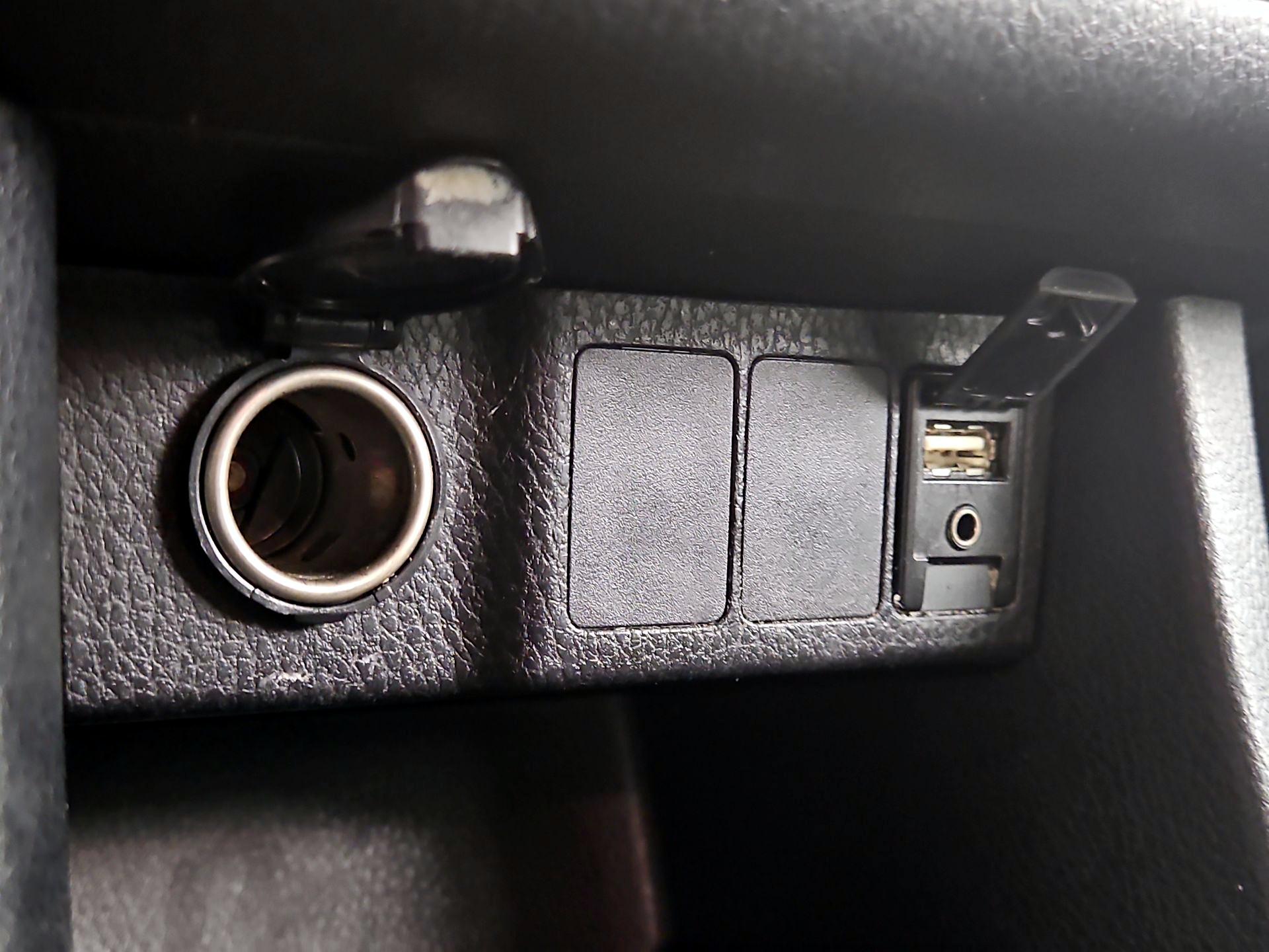 Thumbnail: 2018 Toyota Corolla - 18