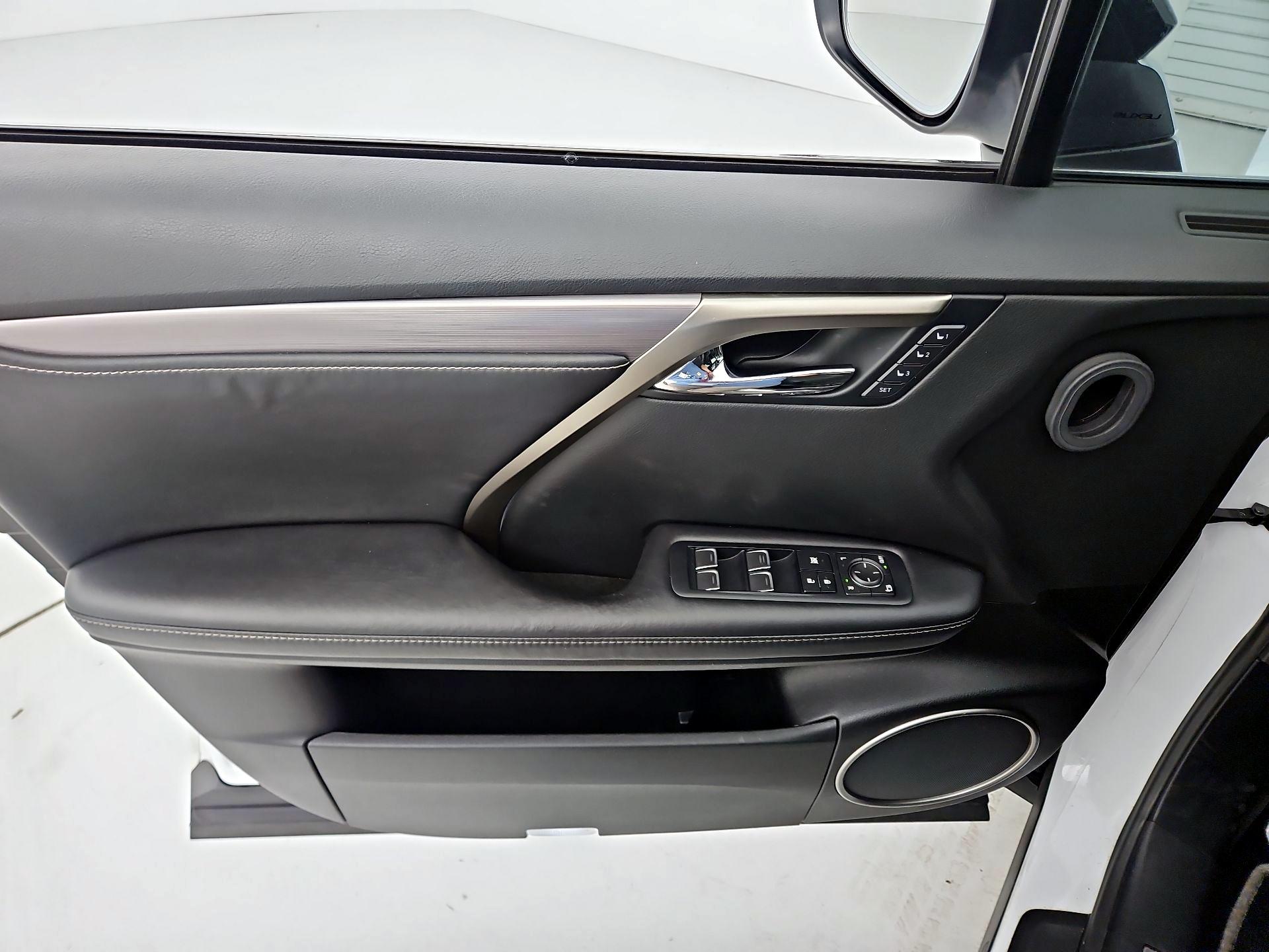 Thumbnail: 2017 Lexus RX - 12