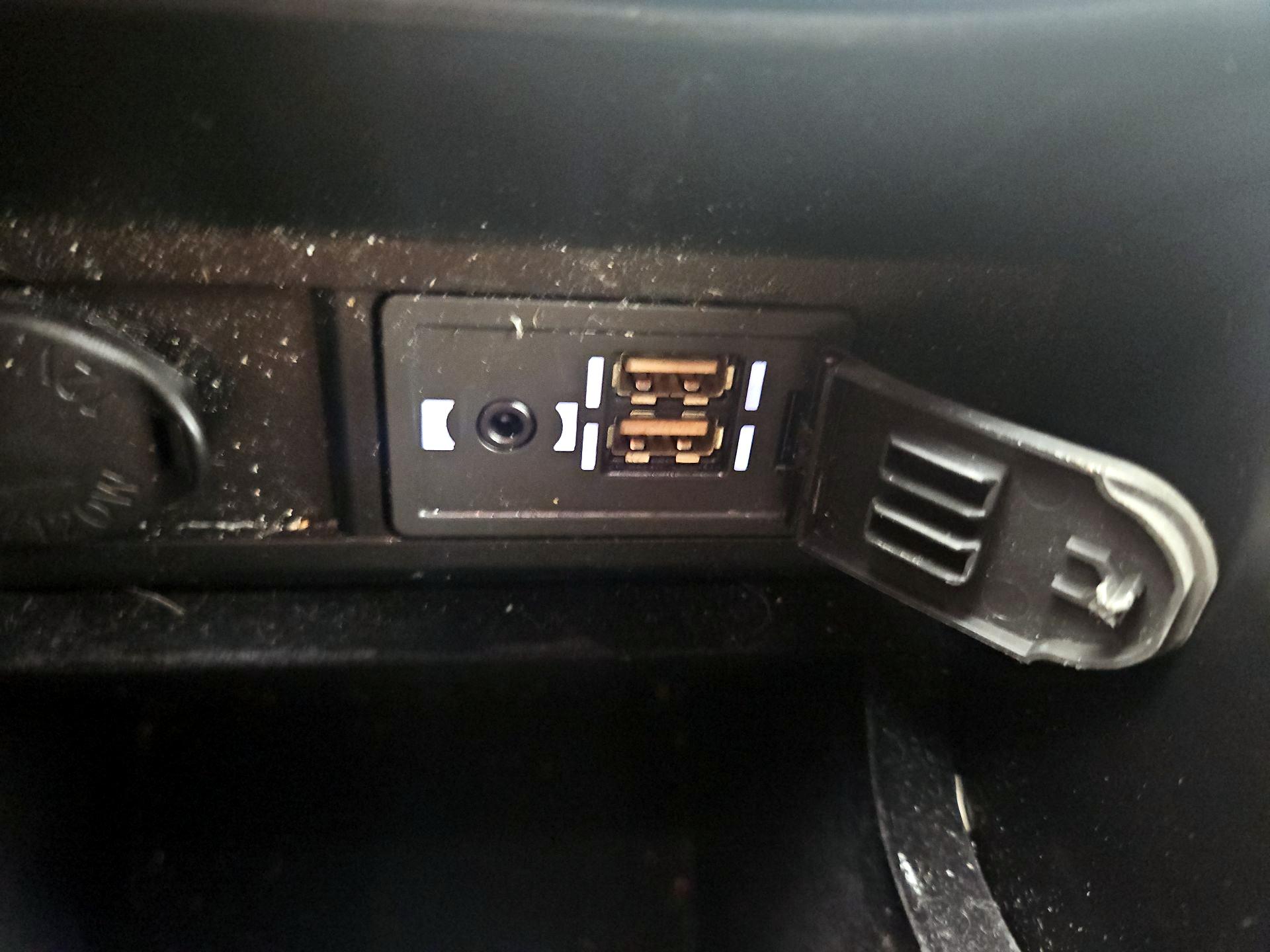 Thumbnail: 2017 Lexus RX - 19