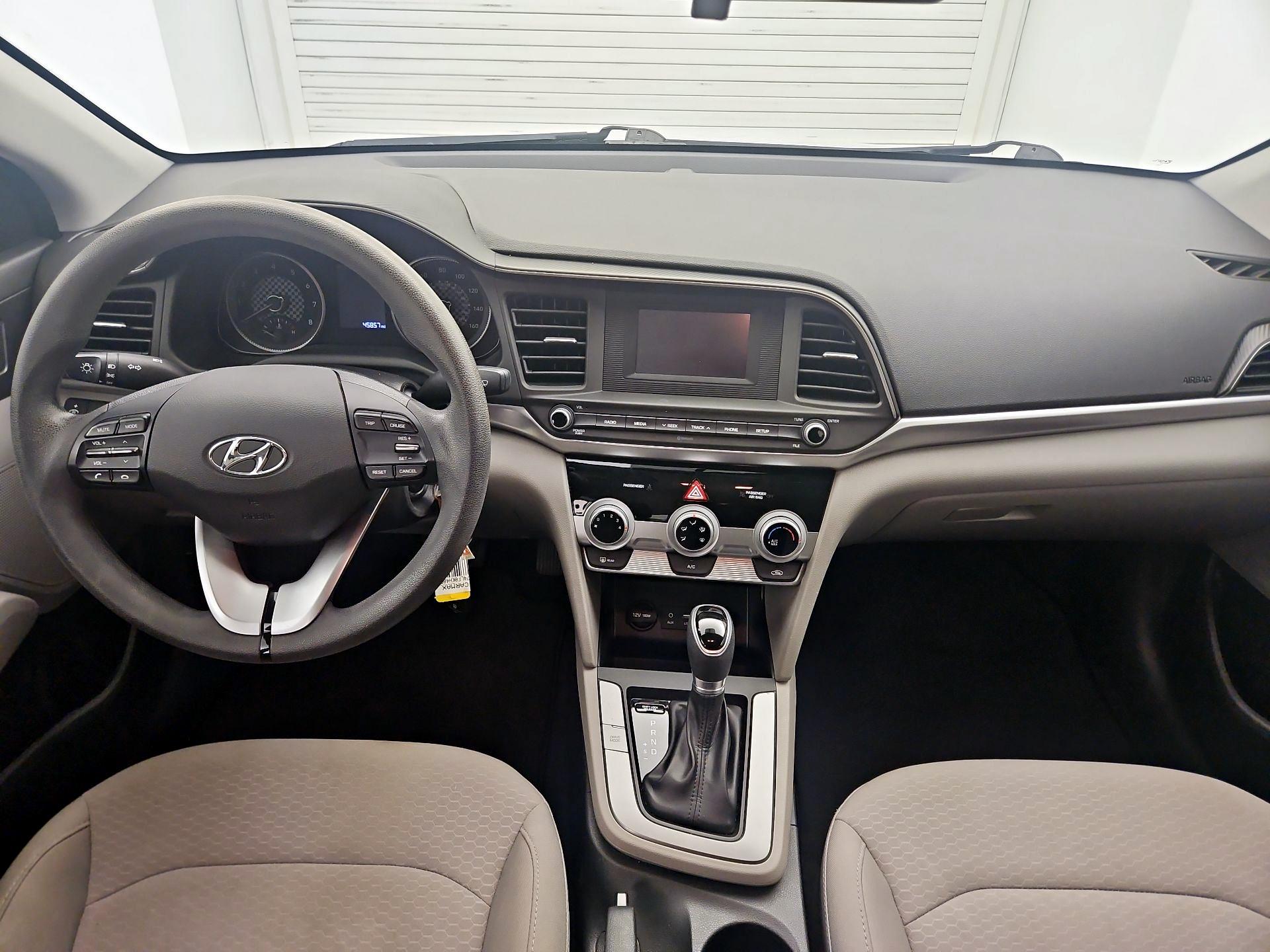 Thumbnail: 2019 Hyundai Elantra - 9