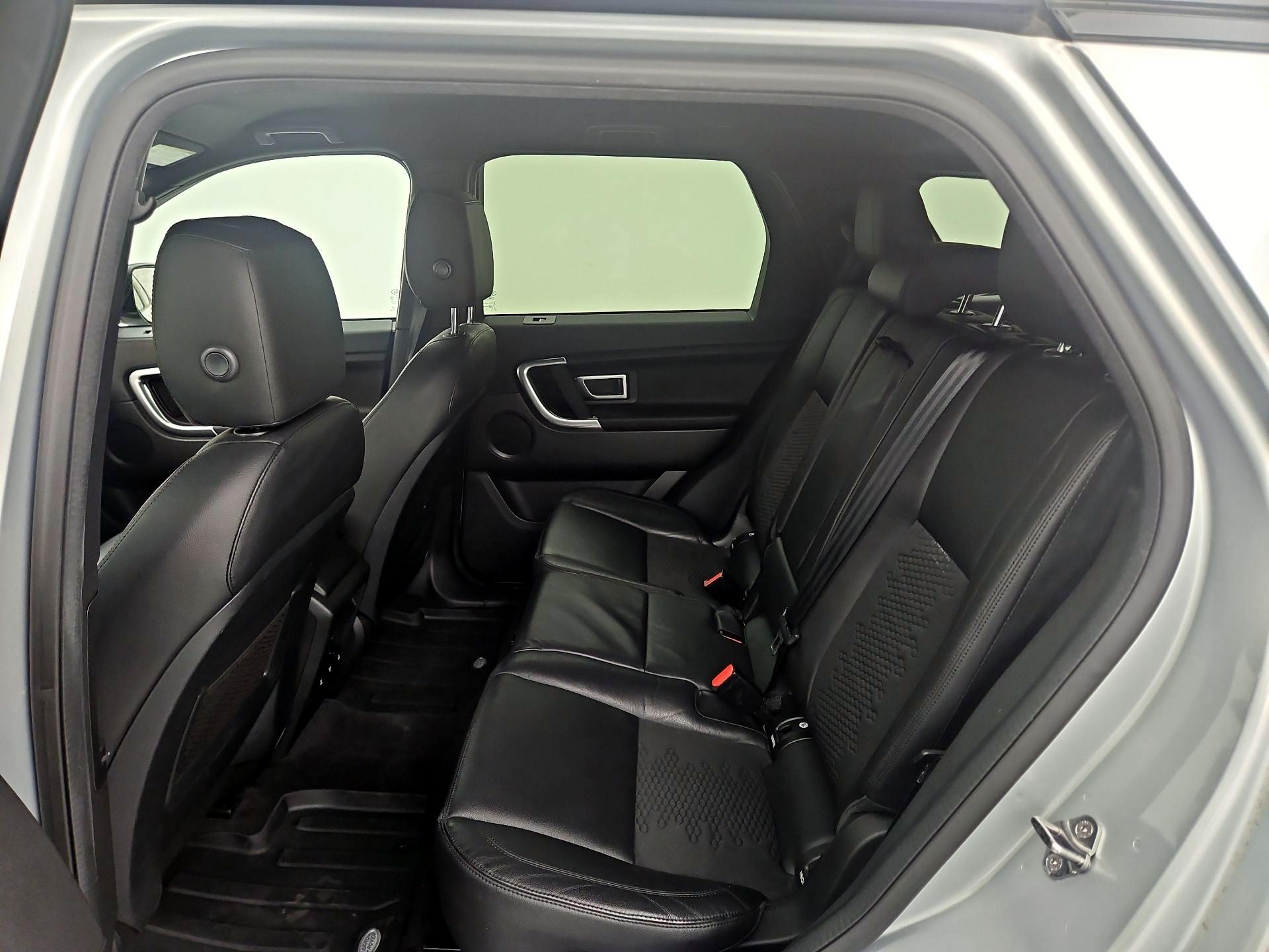 Thumbnail: 2019 Land Rover Discovery Sport - 19