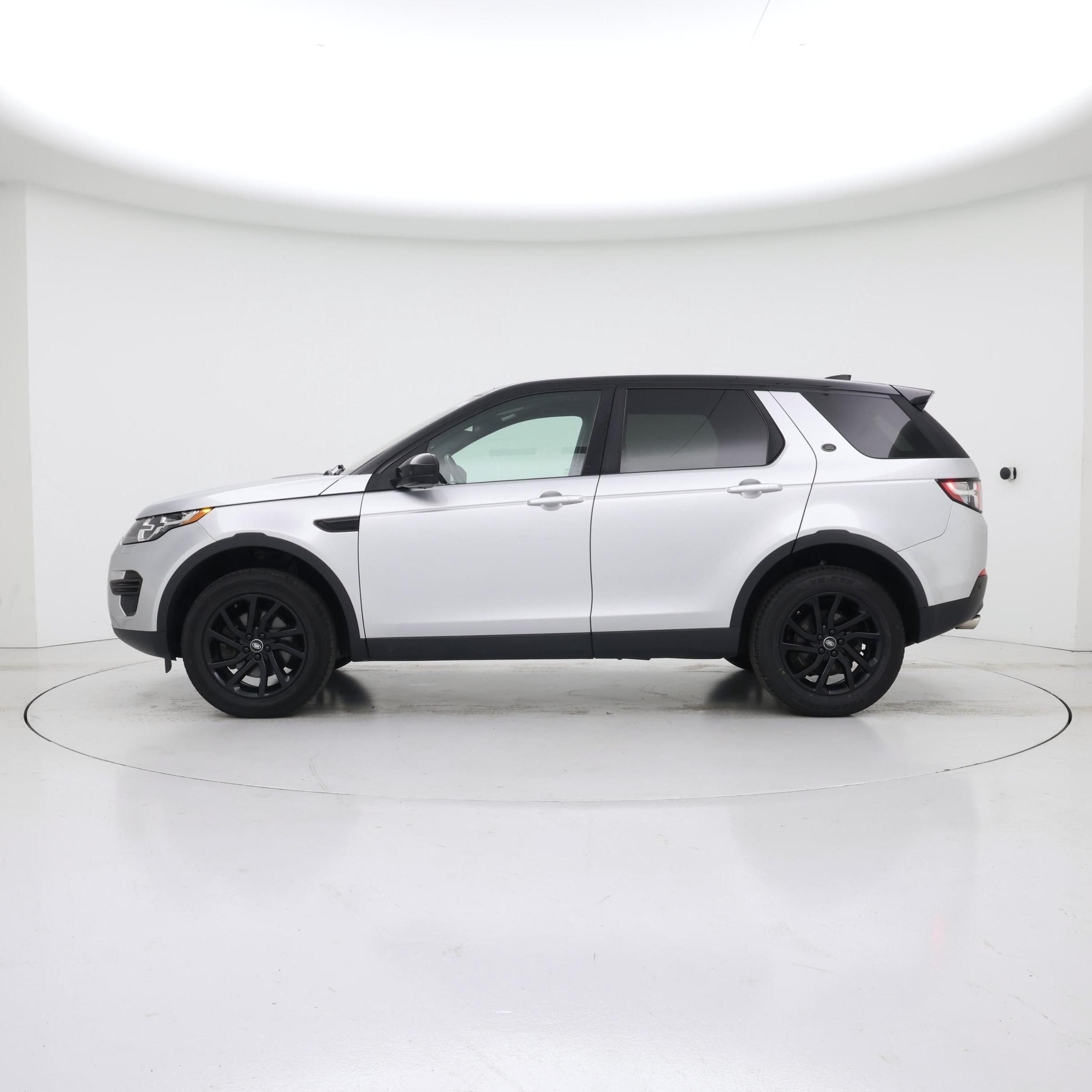 Thumbnail: 2019 Land Rover Discovery Sport - 3