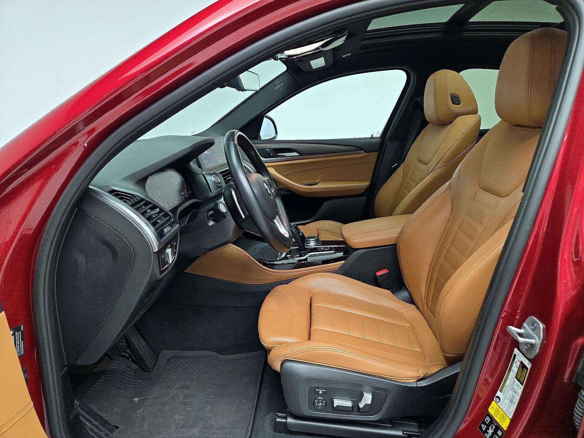 Thumbnail: 2021 BMW X4 - 11