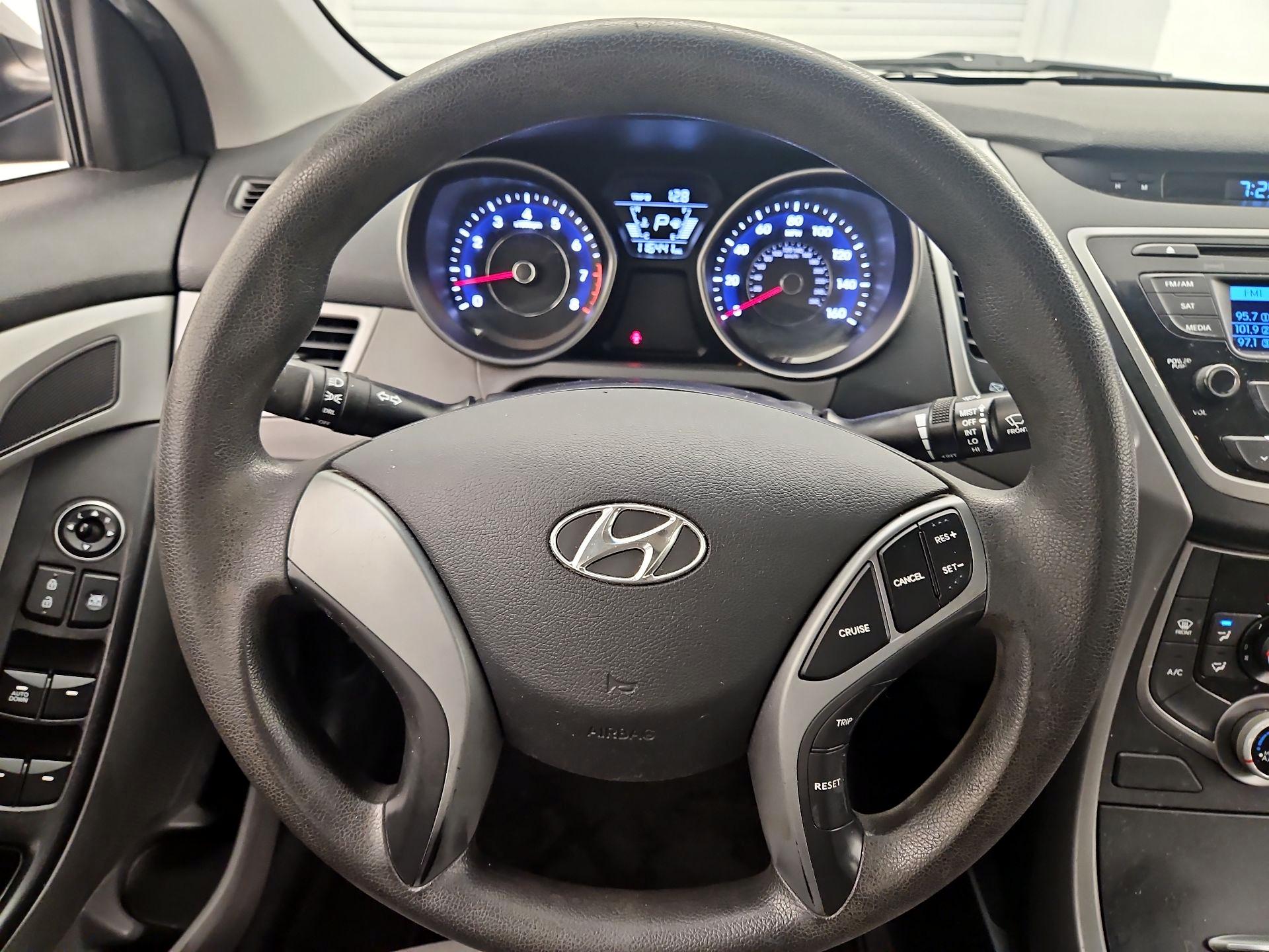 Thumbnail: 2016 Hyundai Elantra - 10