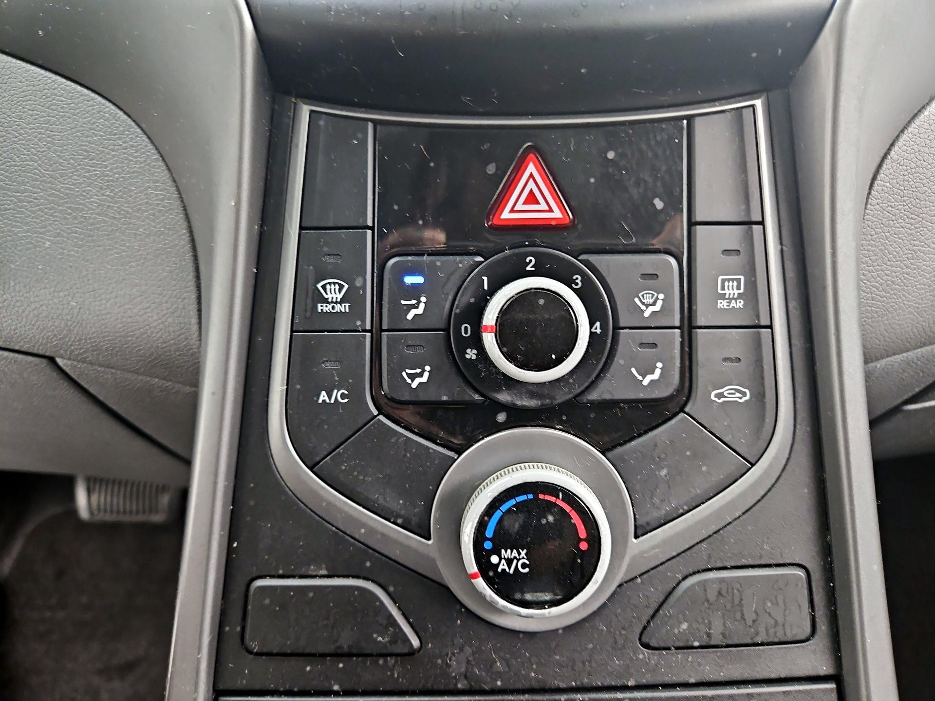 Thumbnail: 2016 Hyundai Elantra - 15