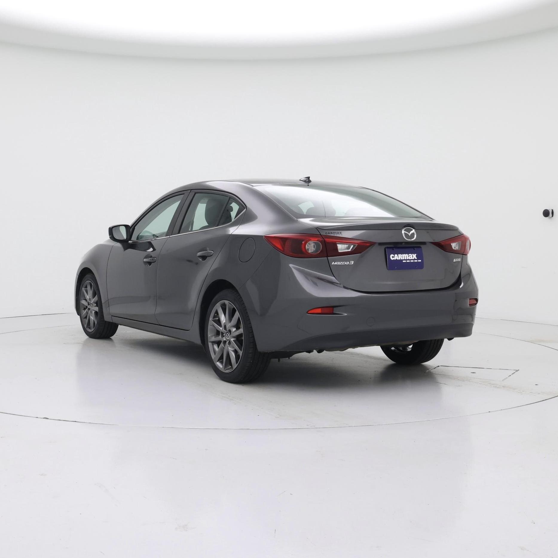 Thumbnail: 2018 Mazda Mazda3 - 2