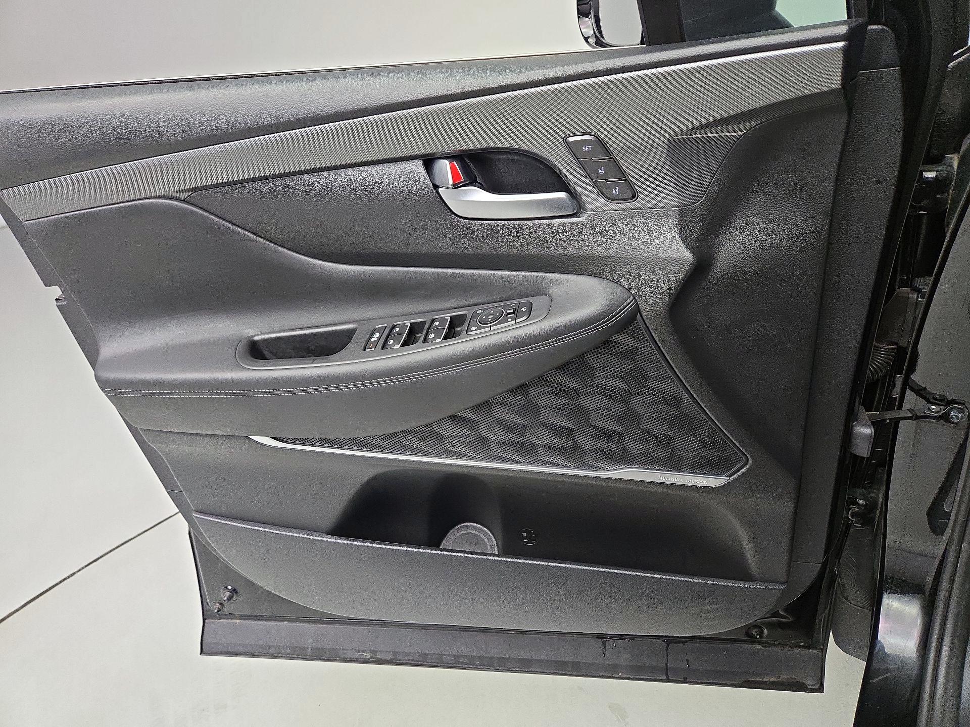 Thumbnail: 2022 Hyundai Santa Fe - 12