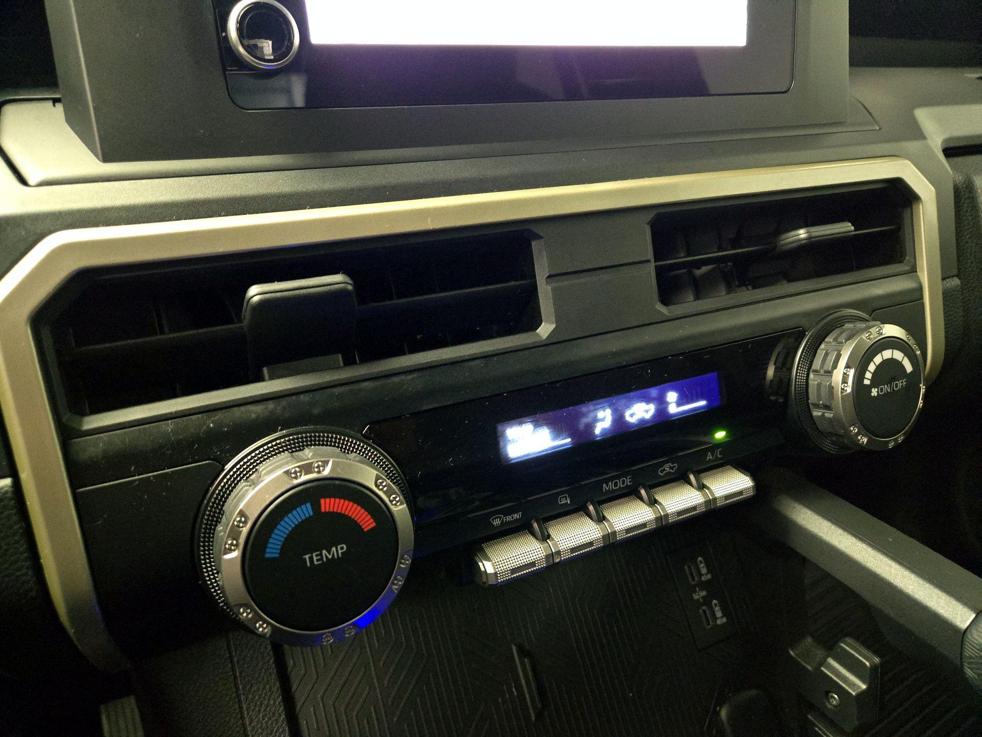 Thumbnail: 2024 Toyota Tacoma - 16