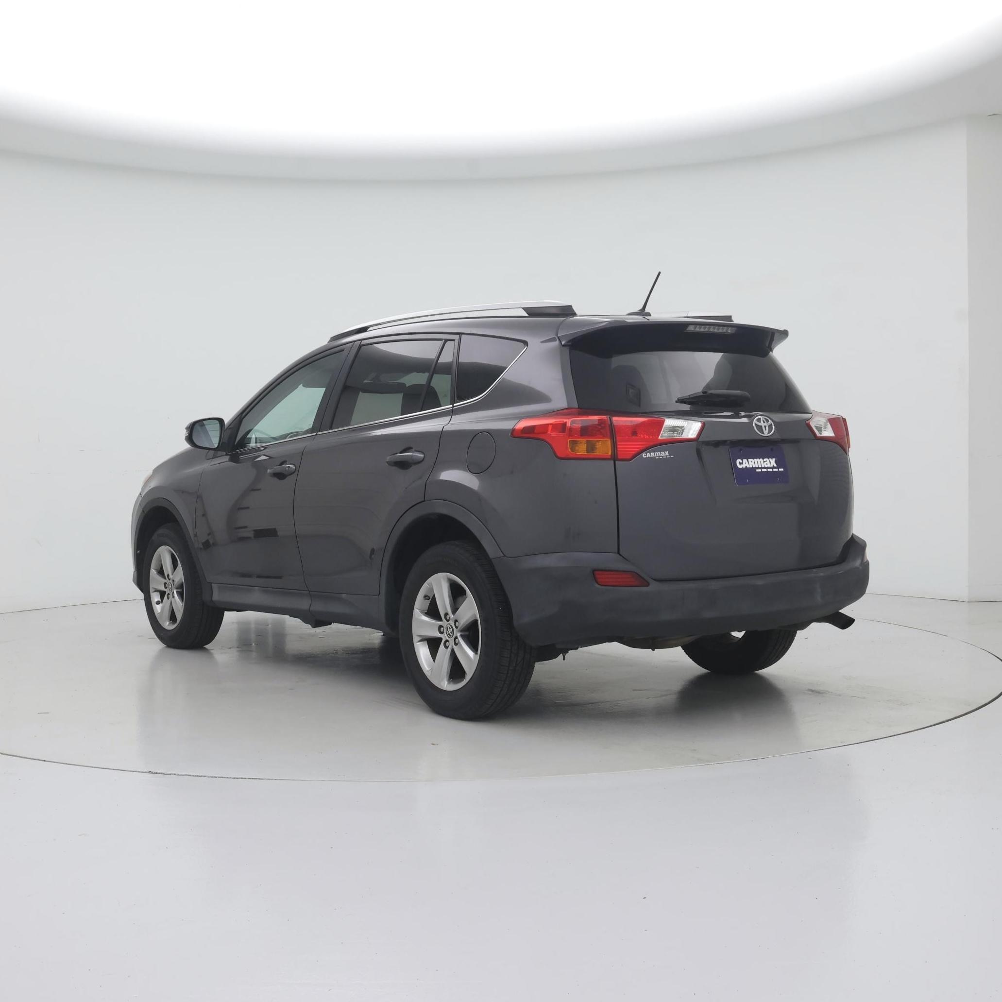 Thumbnail: 2015 Toyota RAV4 - 2