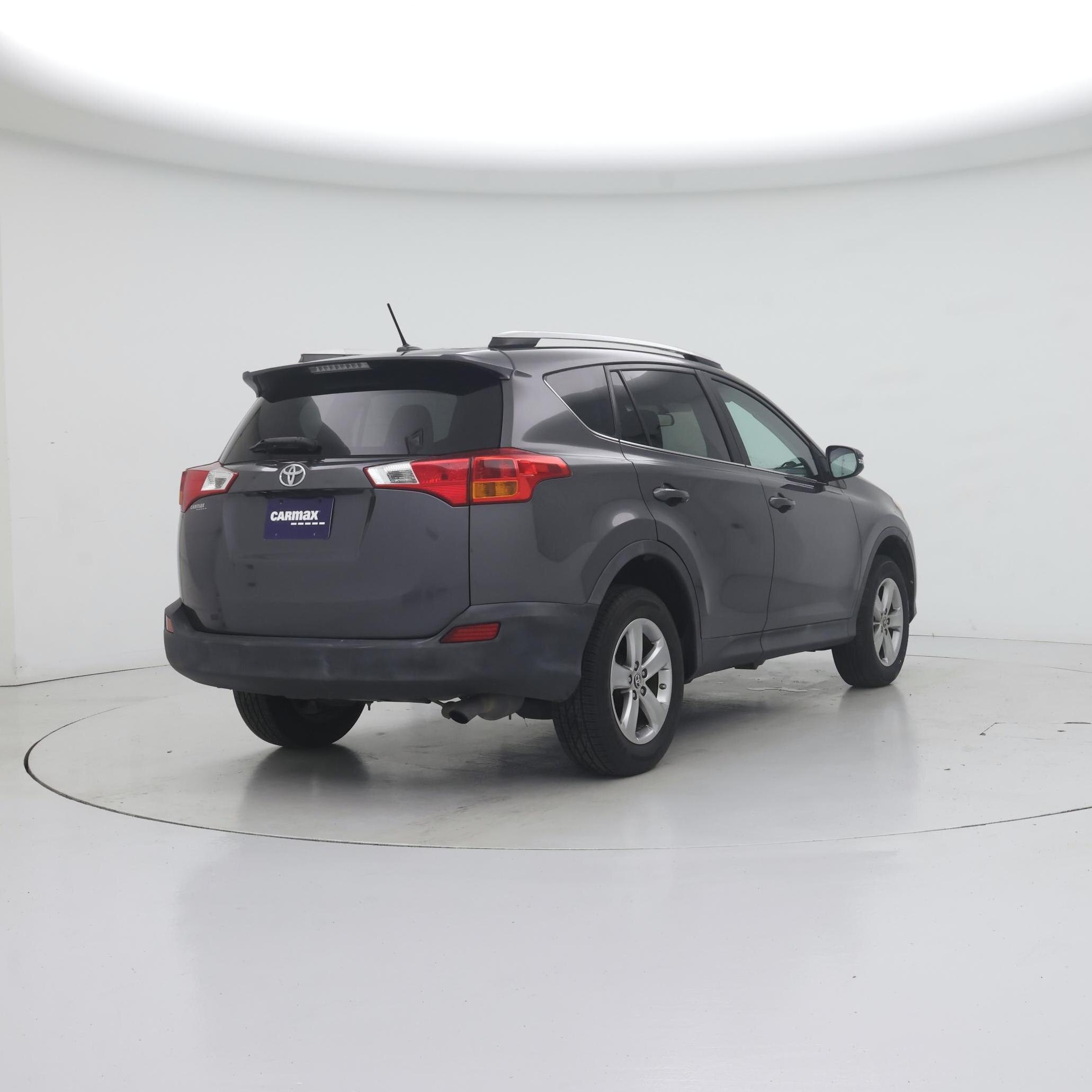 Thumbnail: 2015 Toyota RAV4 - 8