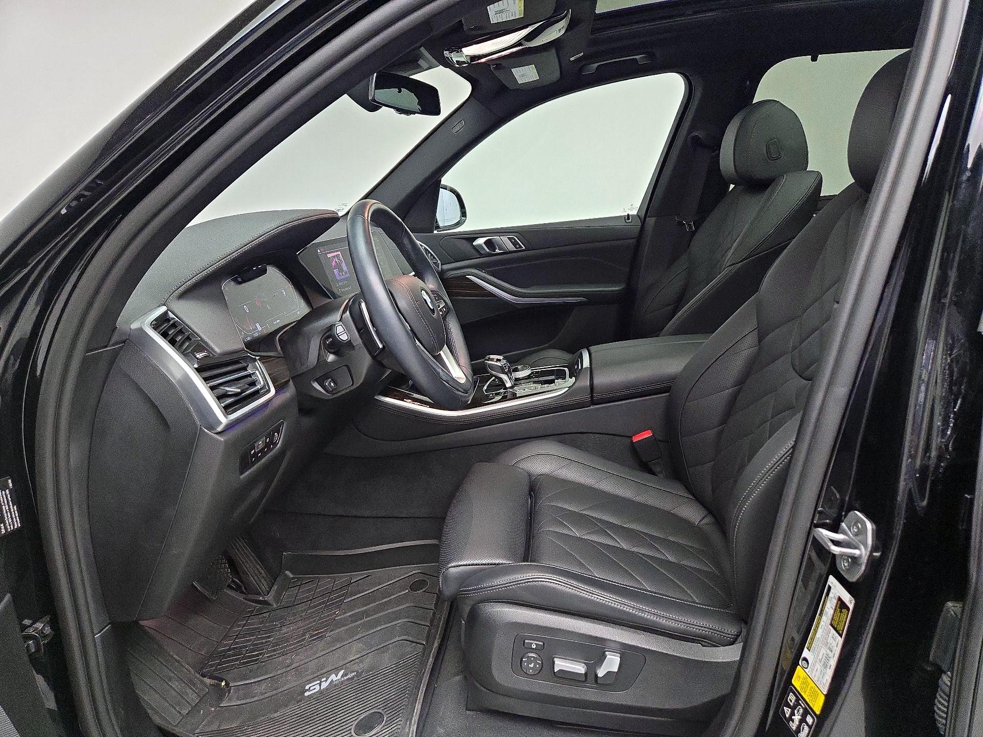 Thumbnail: 2023 BMW X5 - 11