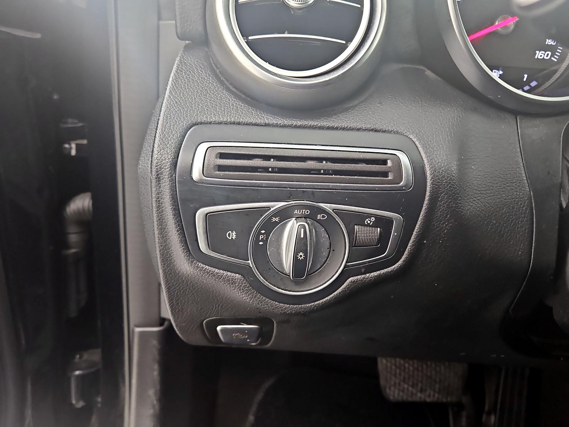 Thumbnail: 2018 Mercedes-Benz C-Class - 13