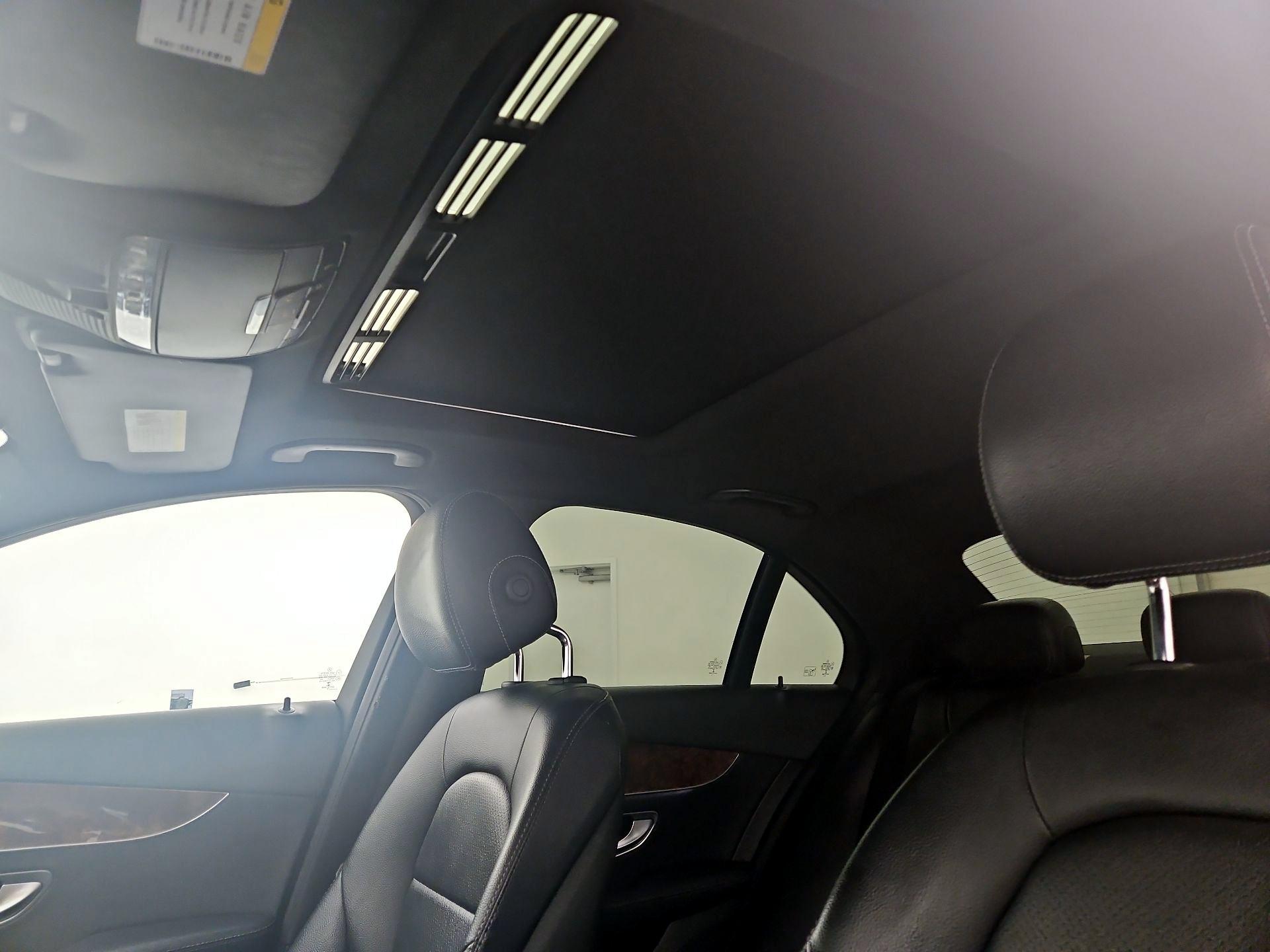 Thumbnail: 2018 Mercedes-Benz C-Class - 19