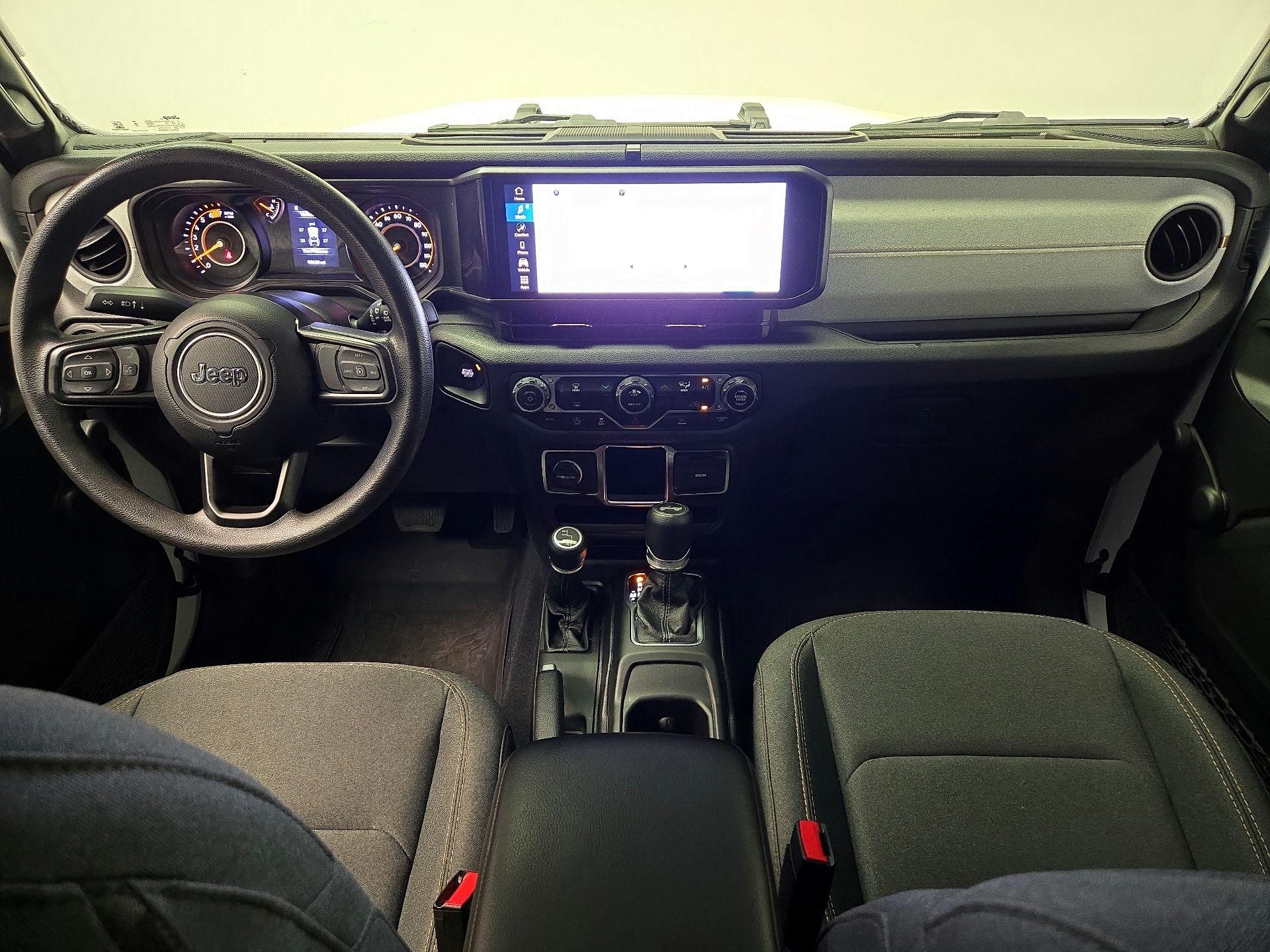 Thumbnail: 2024 Jeep Wrangler - 9