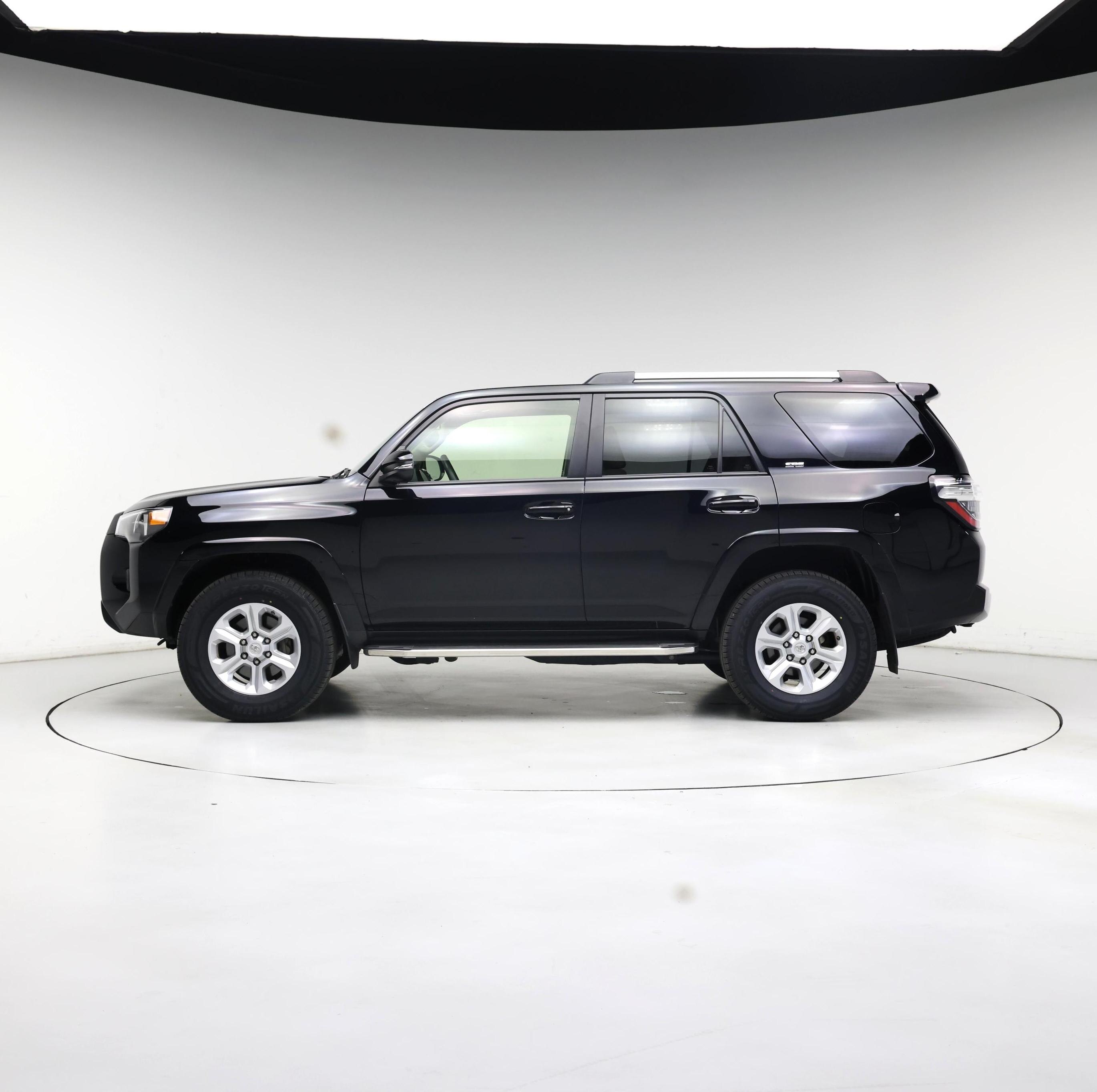 Thumbnail: 2021 Toyota 4Runner - 3