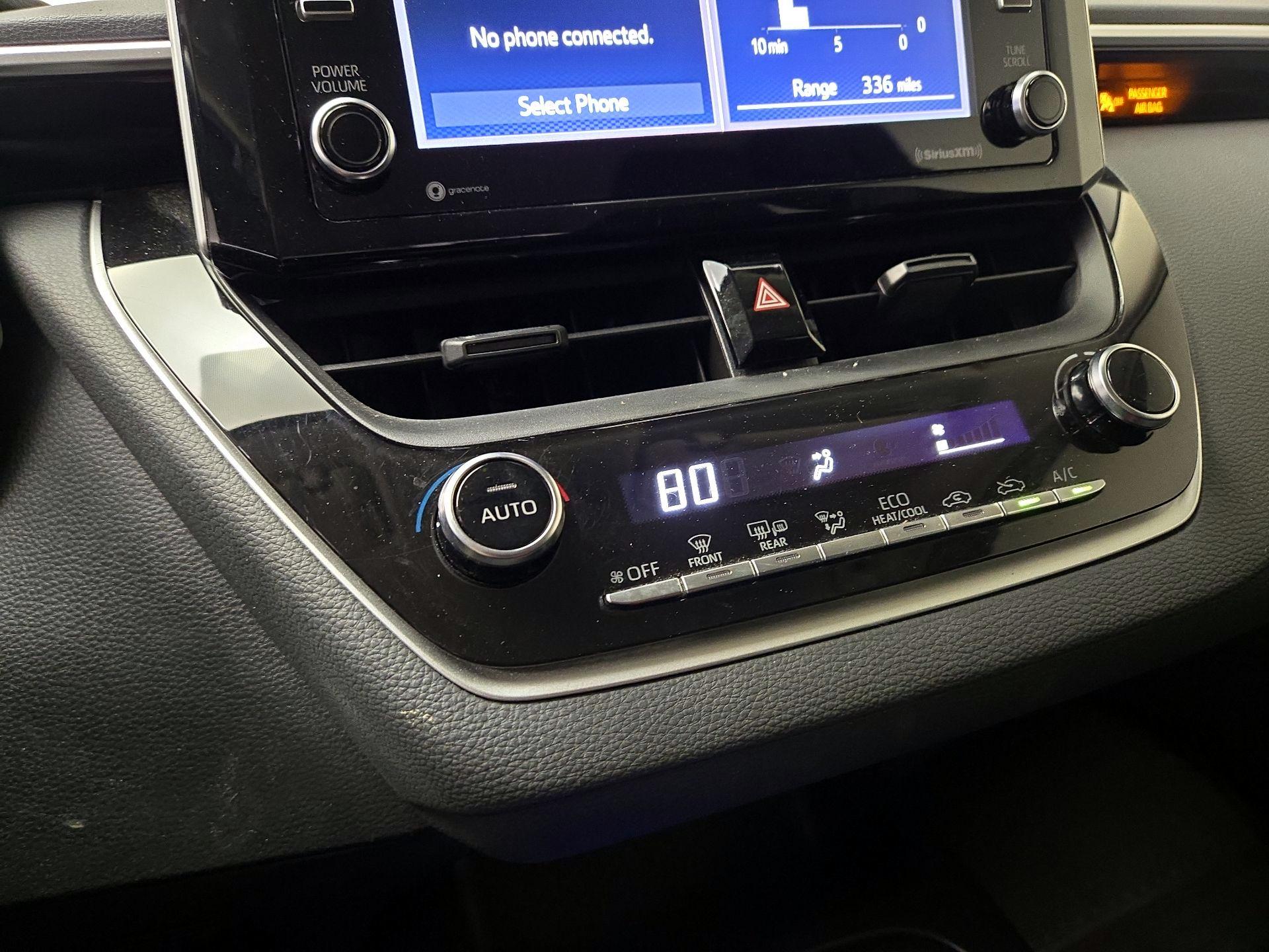 Thumbnail: 2021 Toyota Corolla - 16