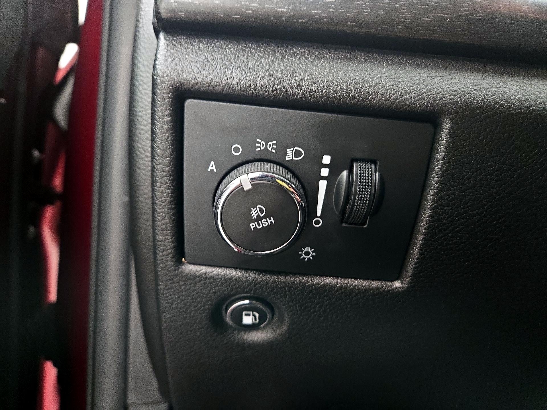 Thumbnail: 2018 Jeep Grand Cherokee - 13