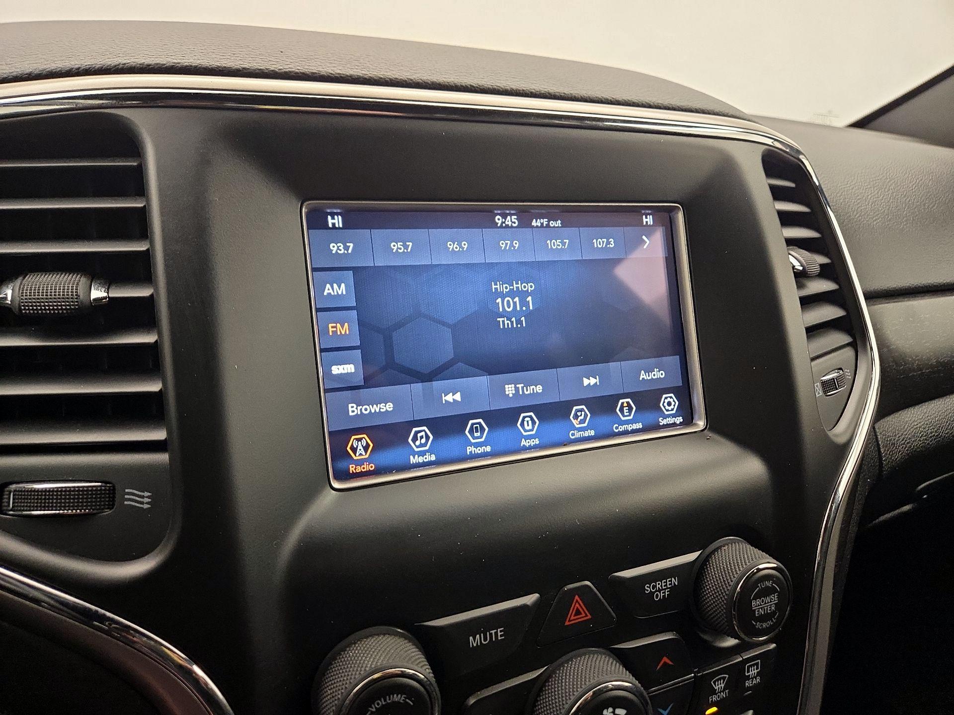 Thumbnail: 2018 Jeep Grand Cherokee - 15