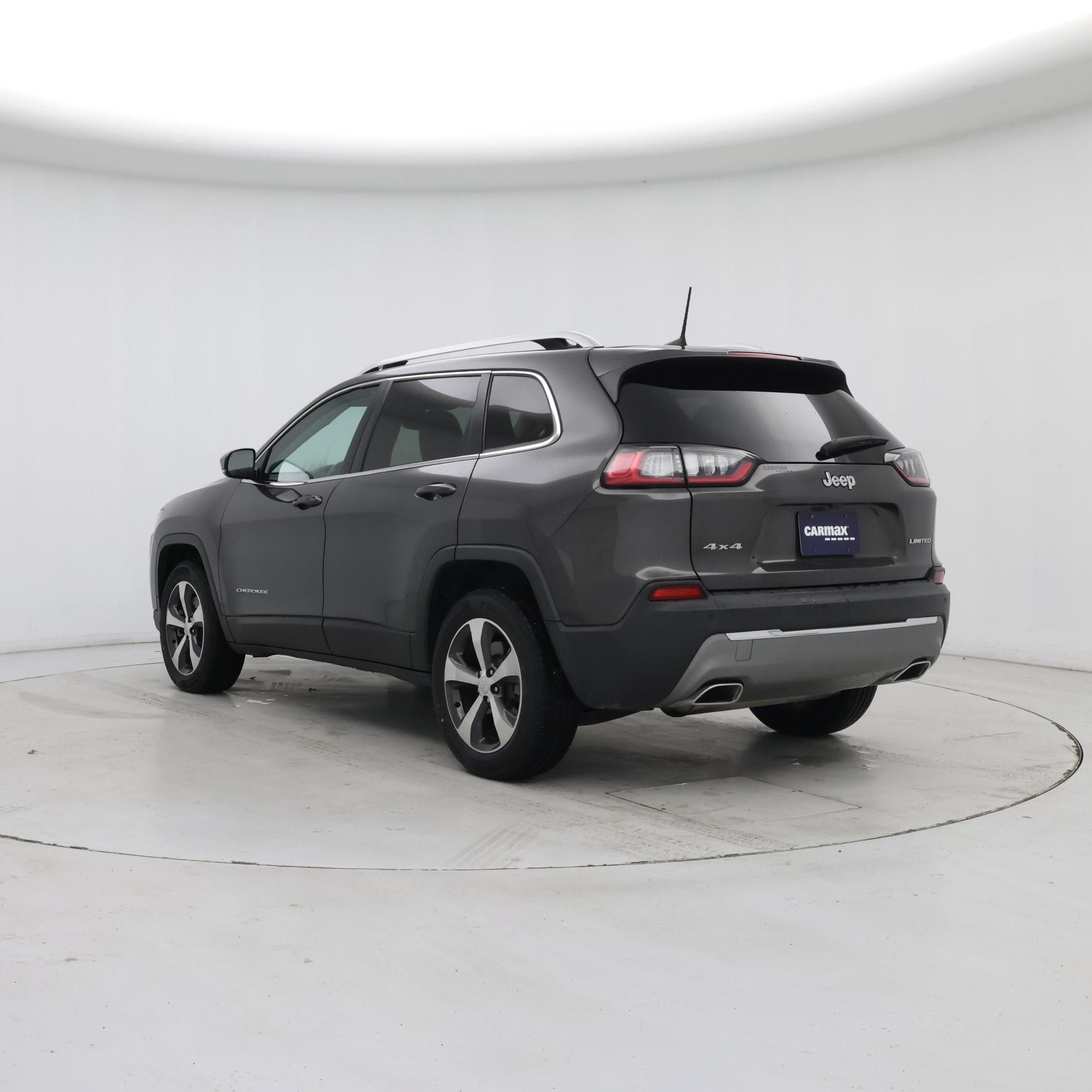 Thumbnail: 2019 Jeep Cherokee - 2