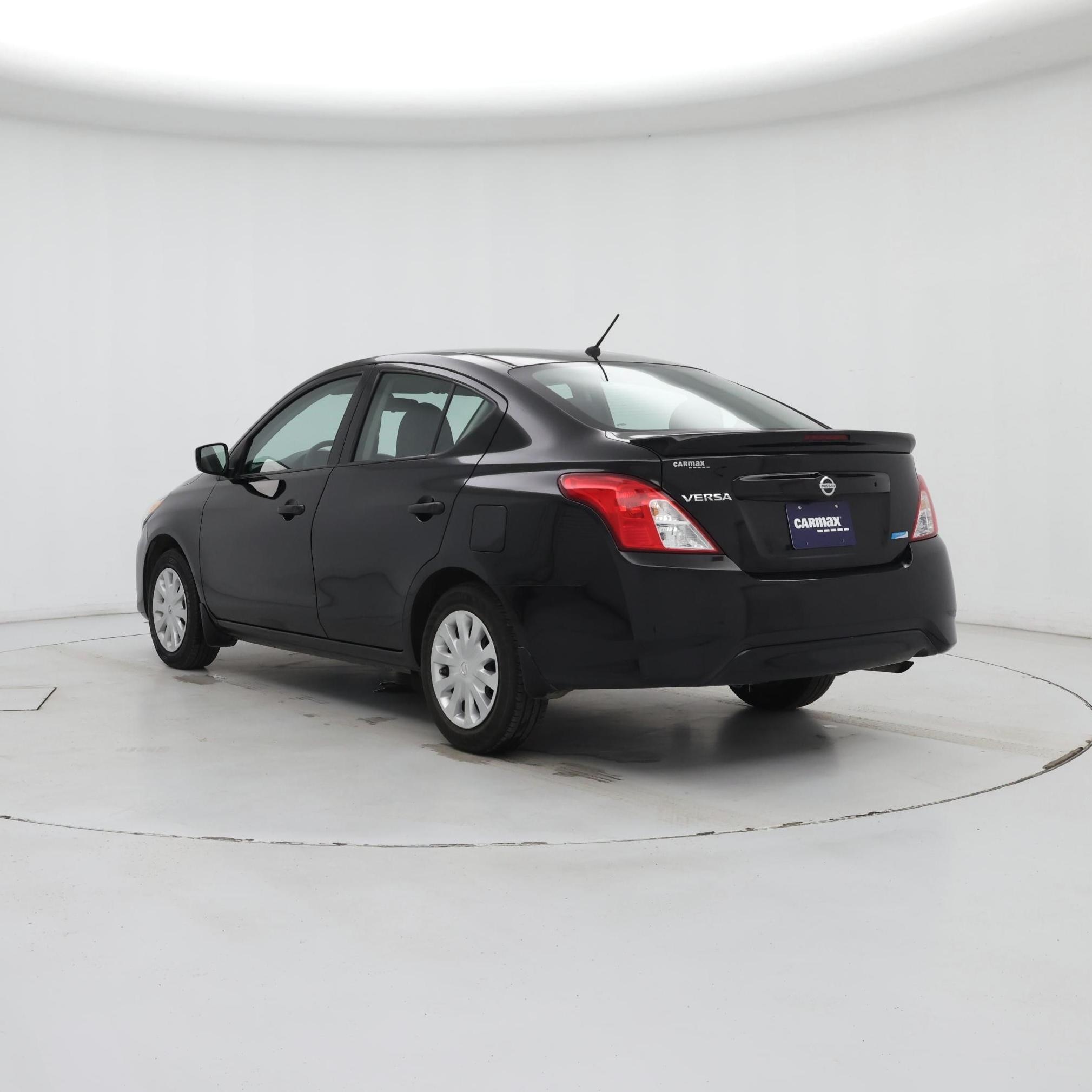 Thumbnail: 2016 Nissan Versa - 2