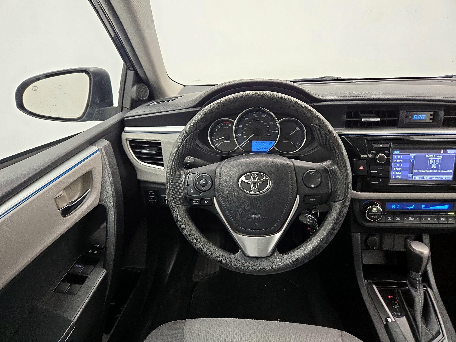 Thumbnail: 2014 Toyota Corolla - 10