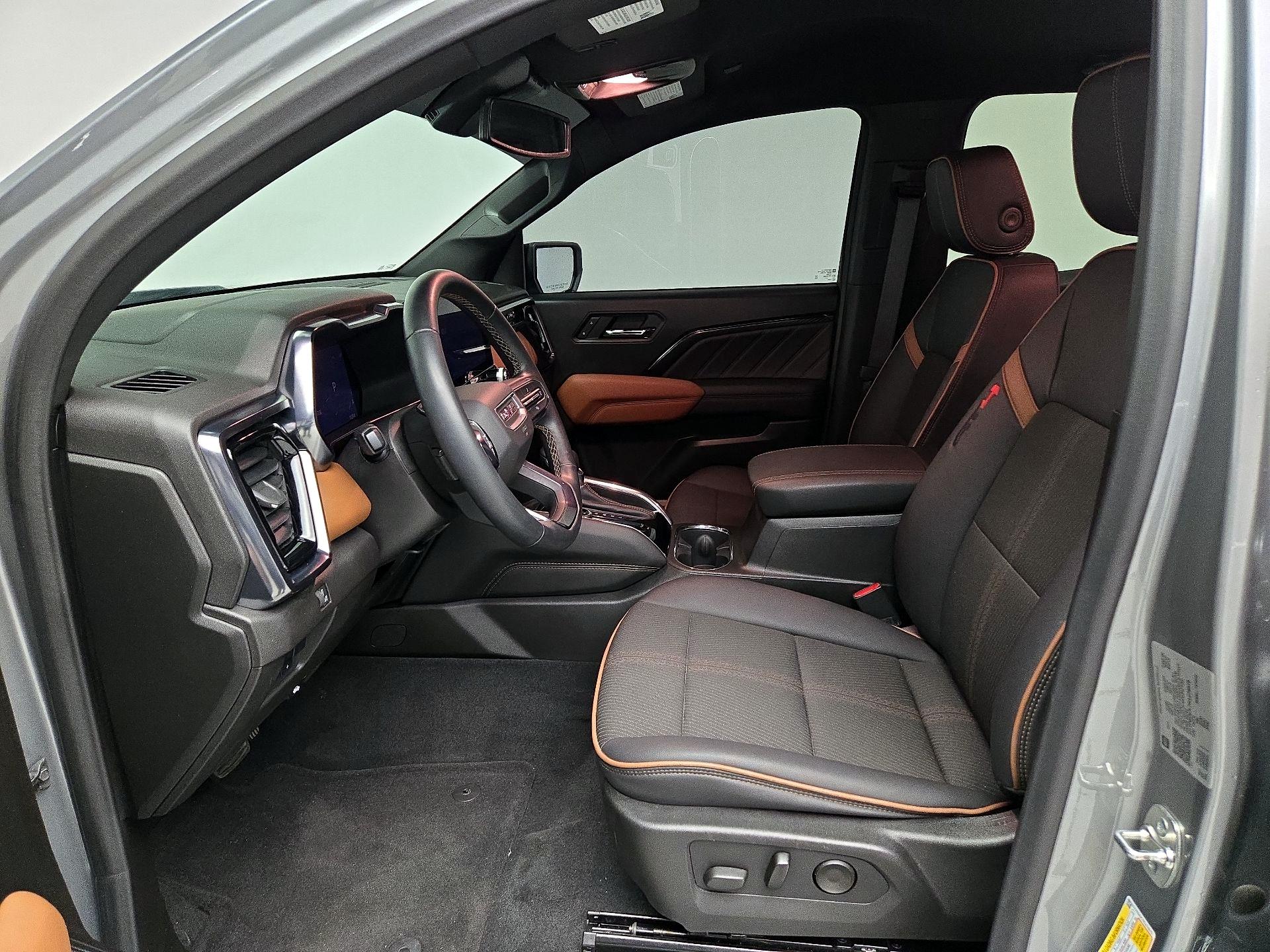 Thumbnail: 2024 GMC Canyon - 11