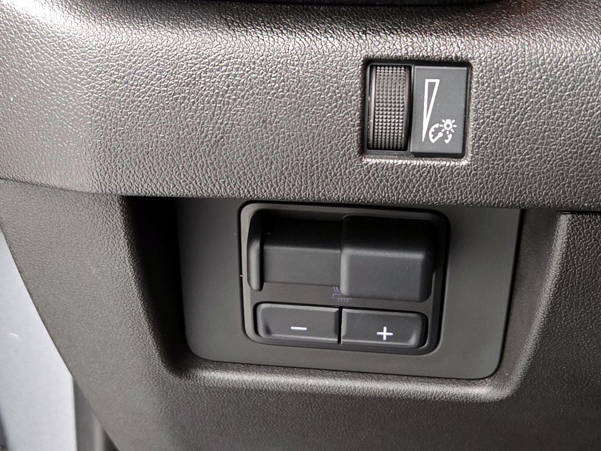 Thumbnail: 2024 GMC Canyon - 13