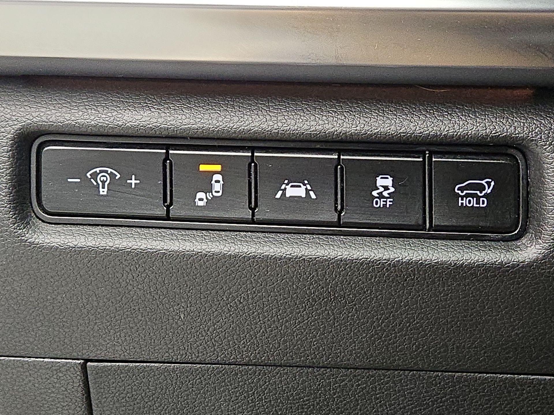 Thumbnail: 2020 Kia Telluride - 13