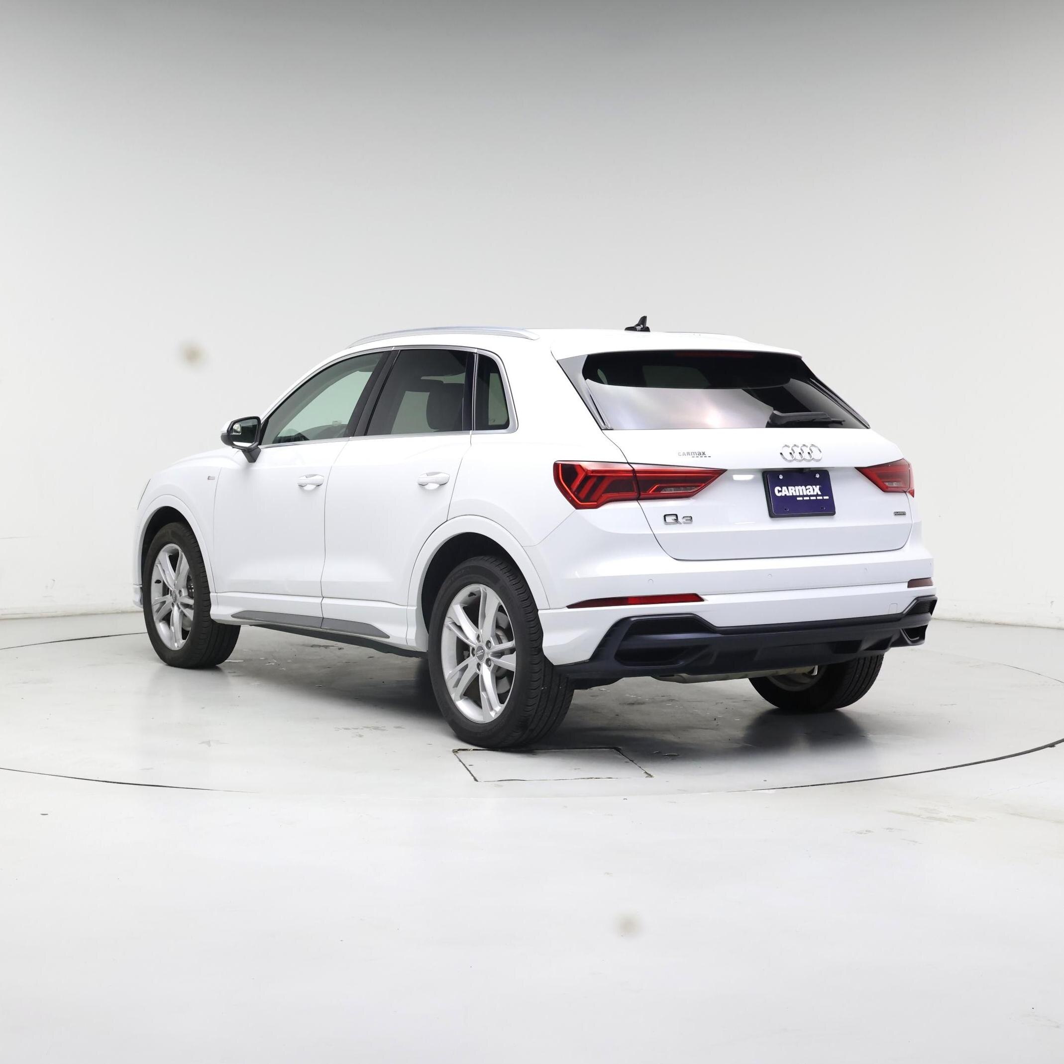 Thumbnail: 2019 Audi Q3 - 2