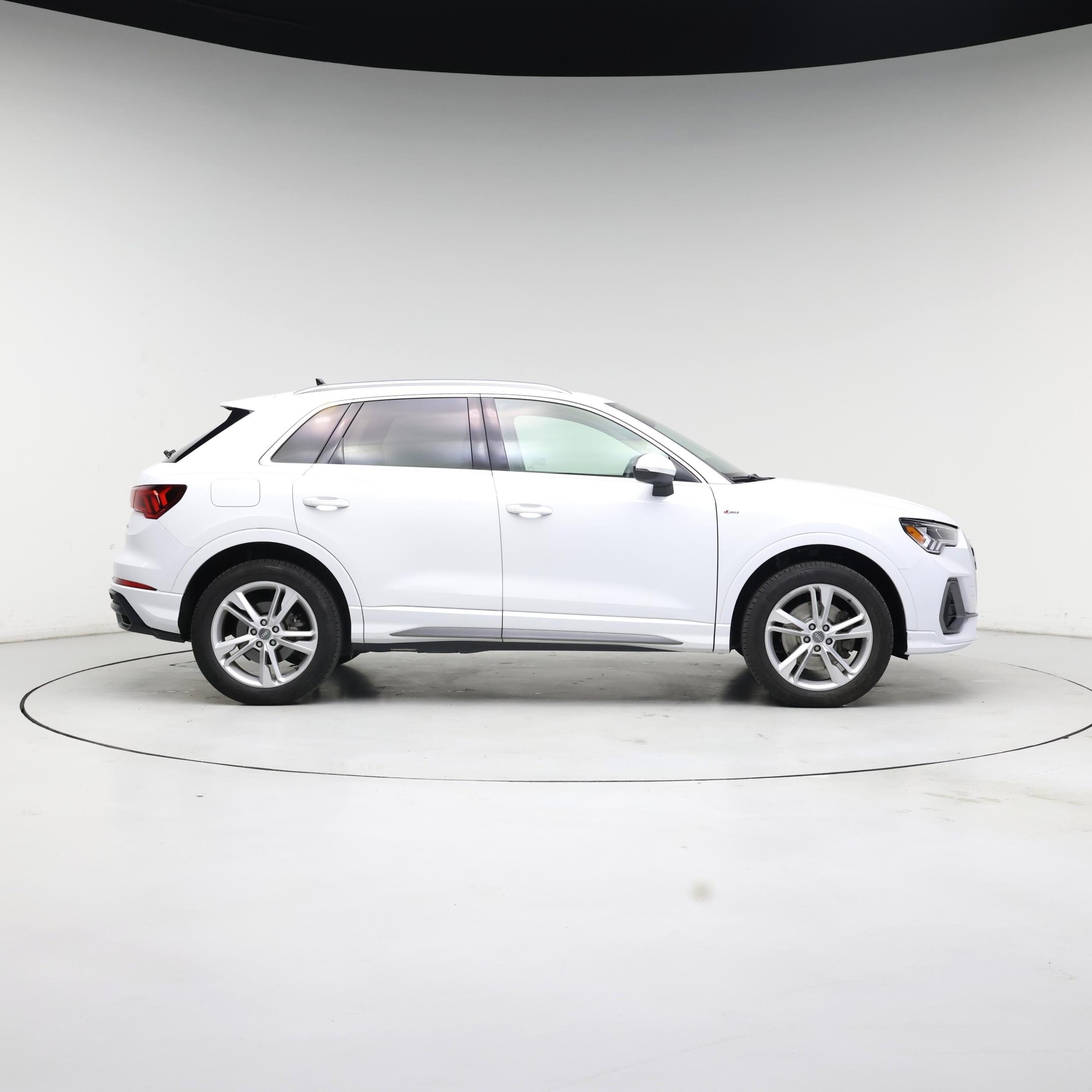 Thumbnail: 2019 Audi Q3 - 7