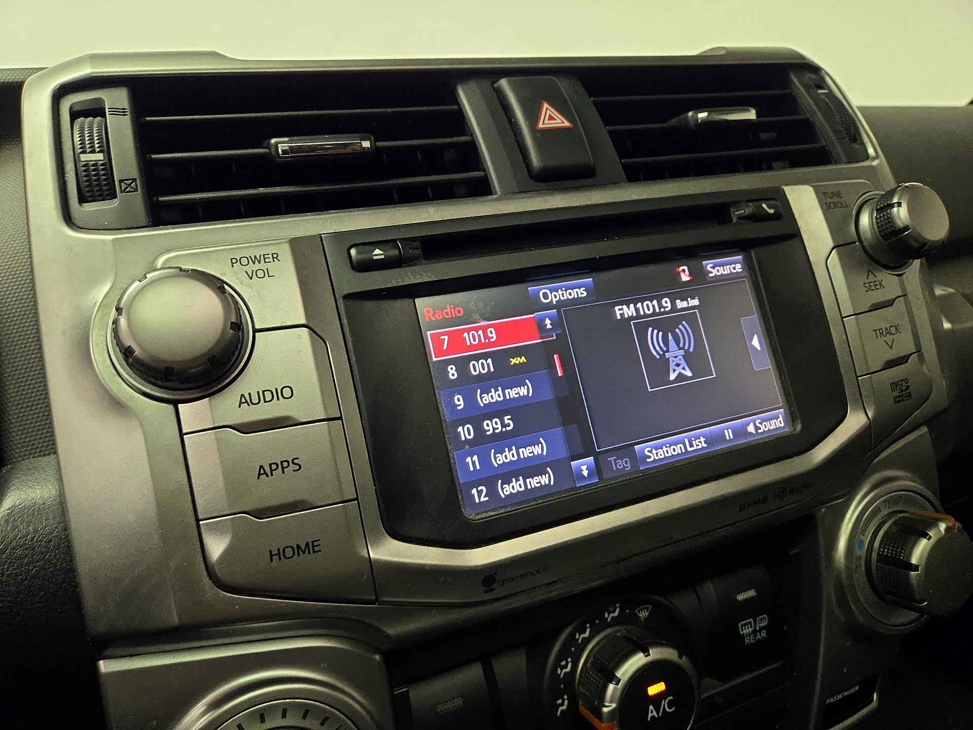 Thumbnail: 2018 Toyota 4Runner - 16