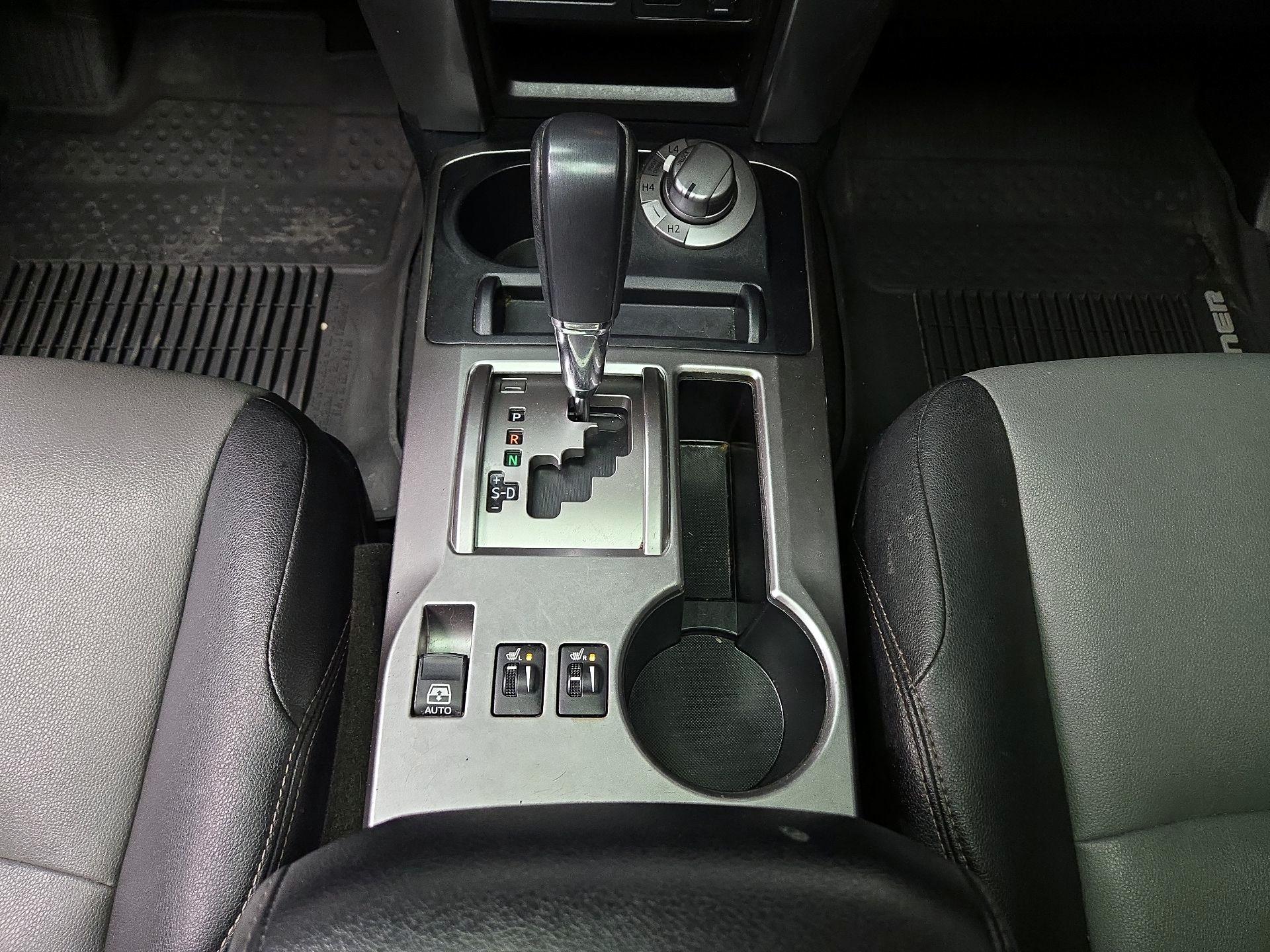 Thumbnail: 2018 Toyota 4Runner - 18