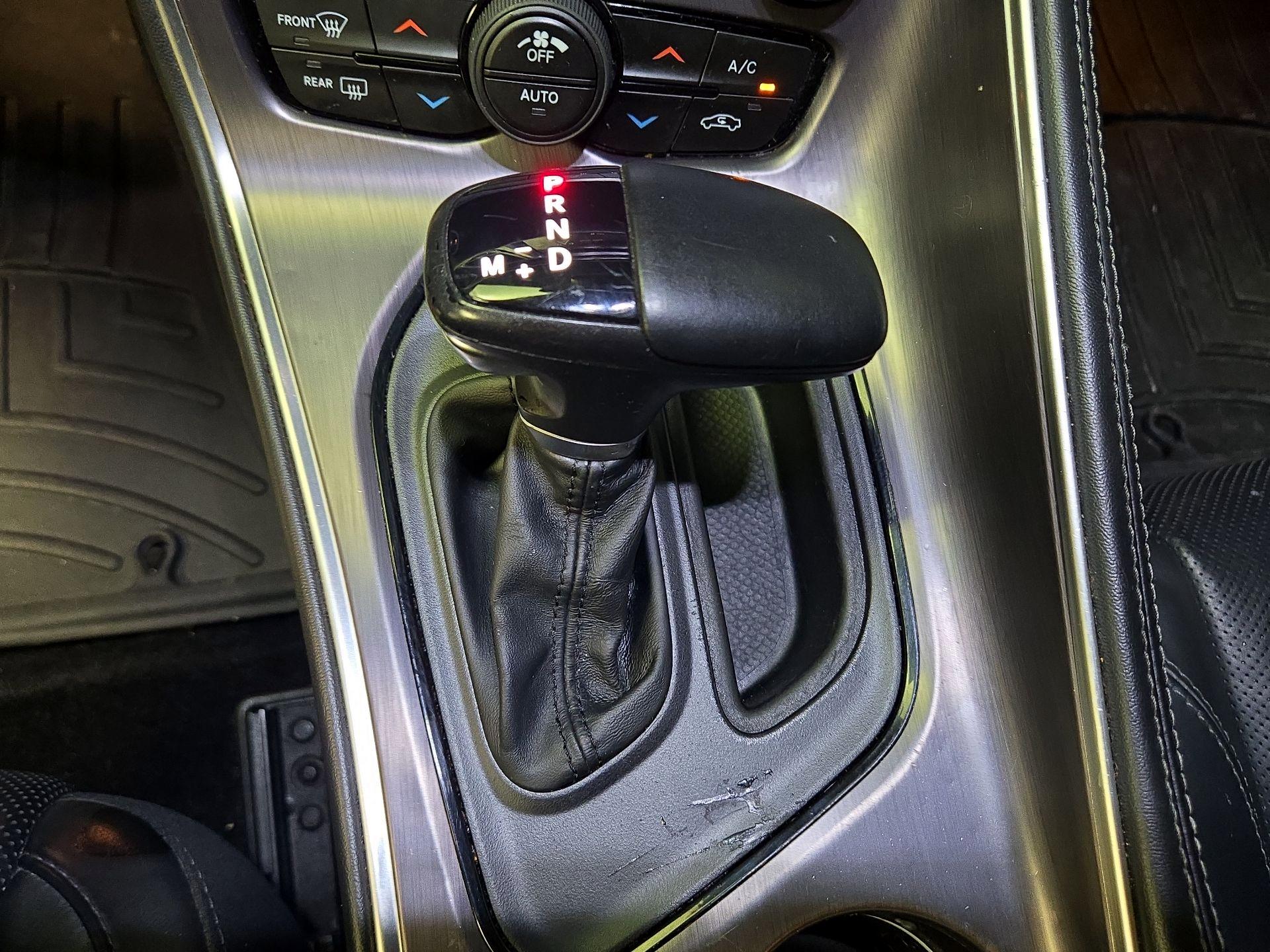 Thumbnail: 2017 Dodge Challenger - 17