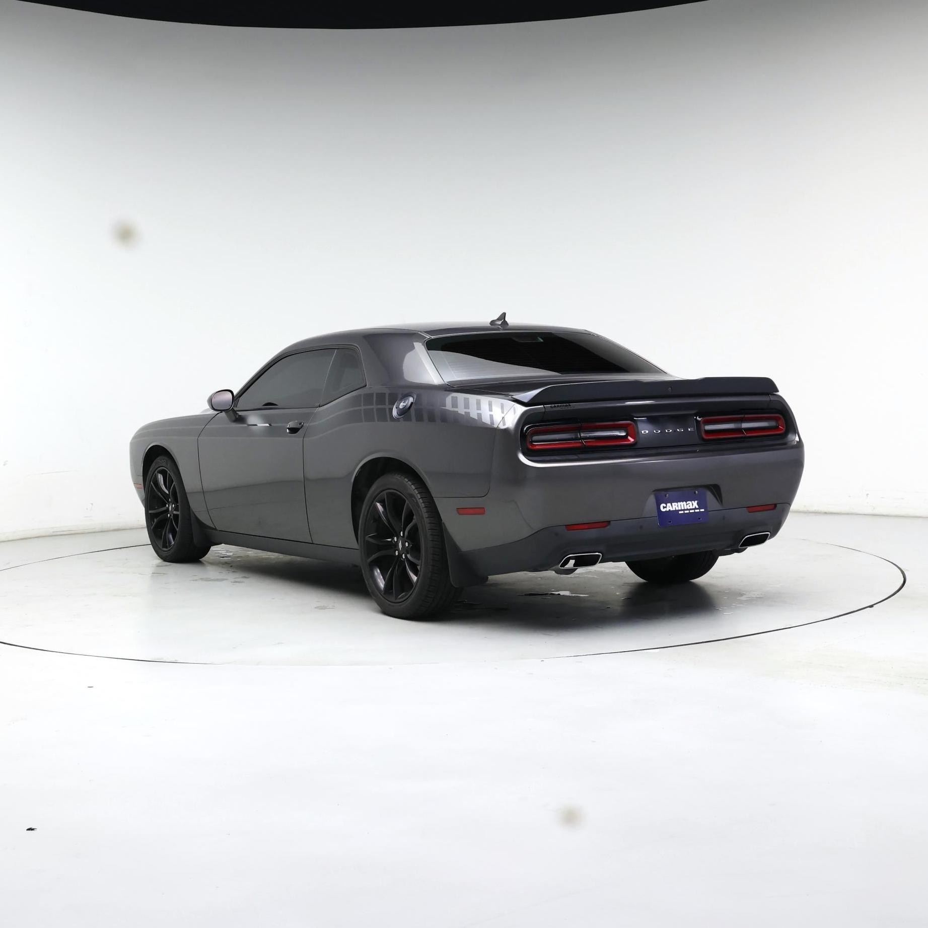 Thumbnail: 2017 Dodge Challenger - 2