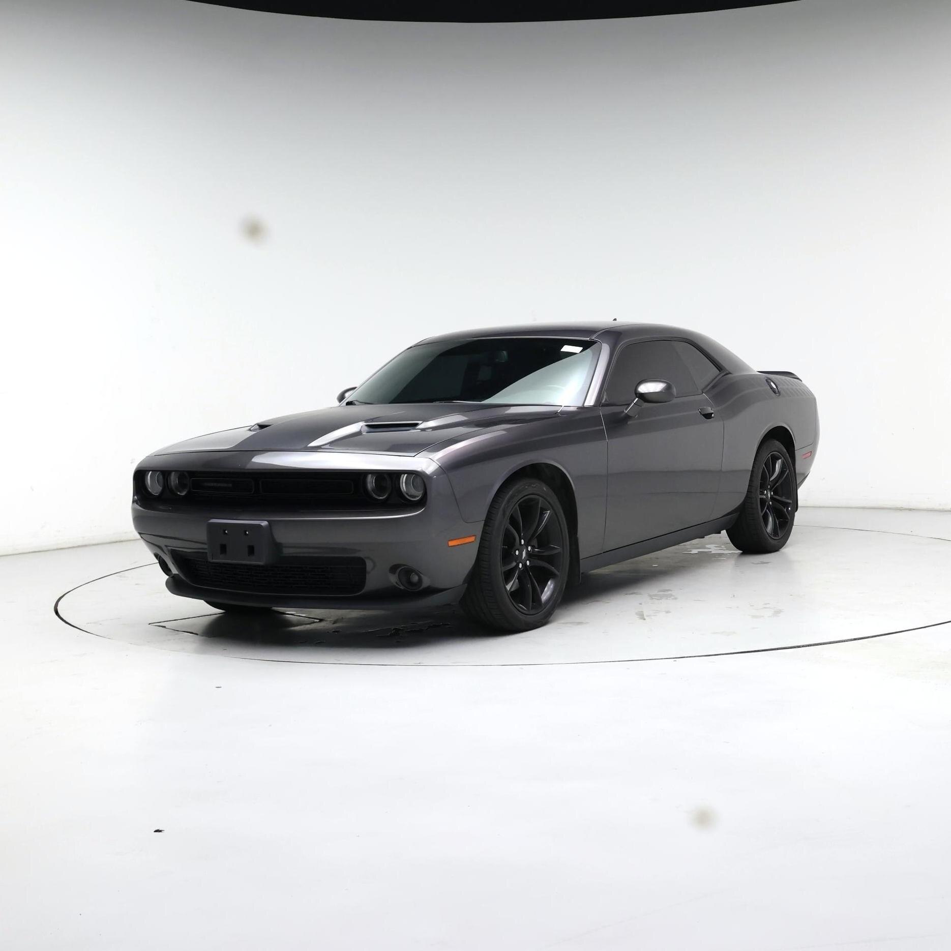 Thumbnail: 2017 Dodge Challenger - 4