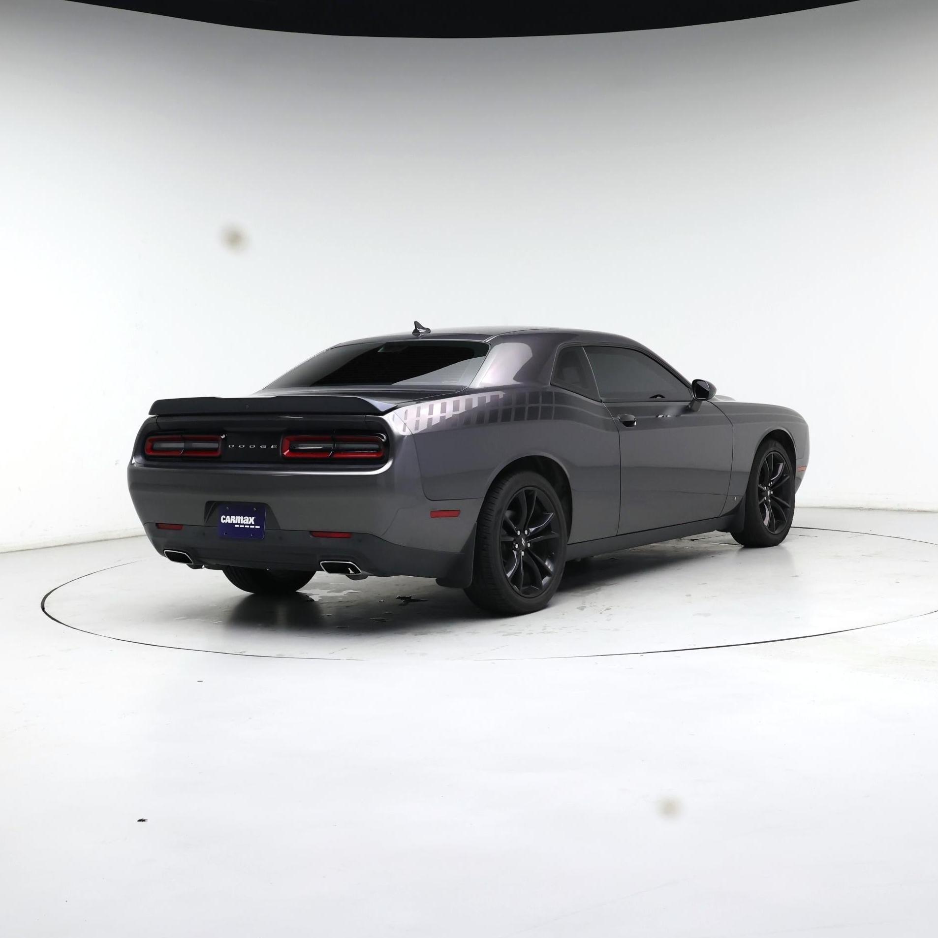 Thumbnail: 2017 Dodge Challenger - 8