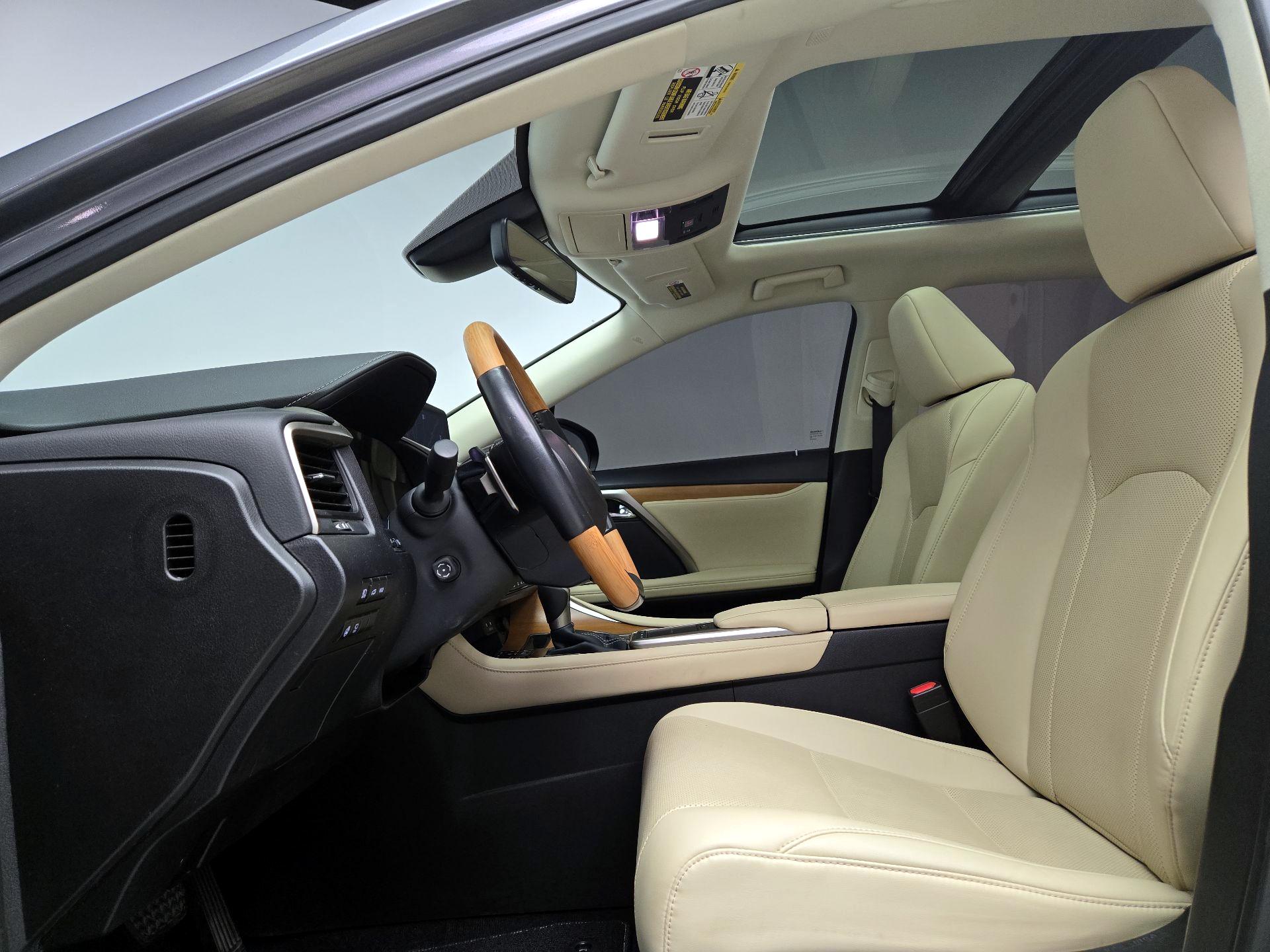 Thumbnail: 2021 Lexus RX - 20