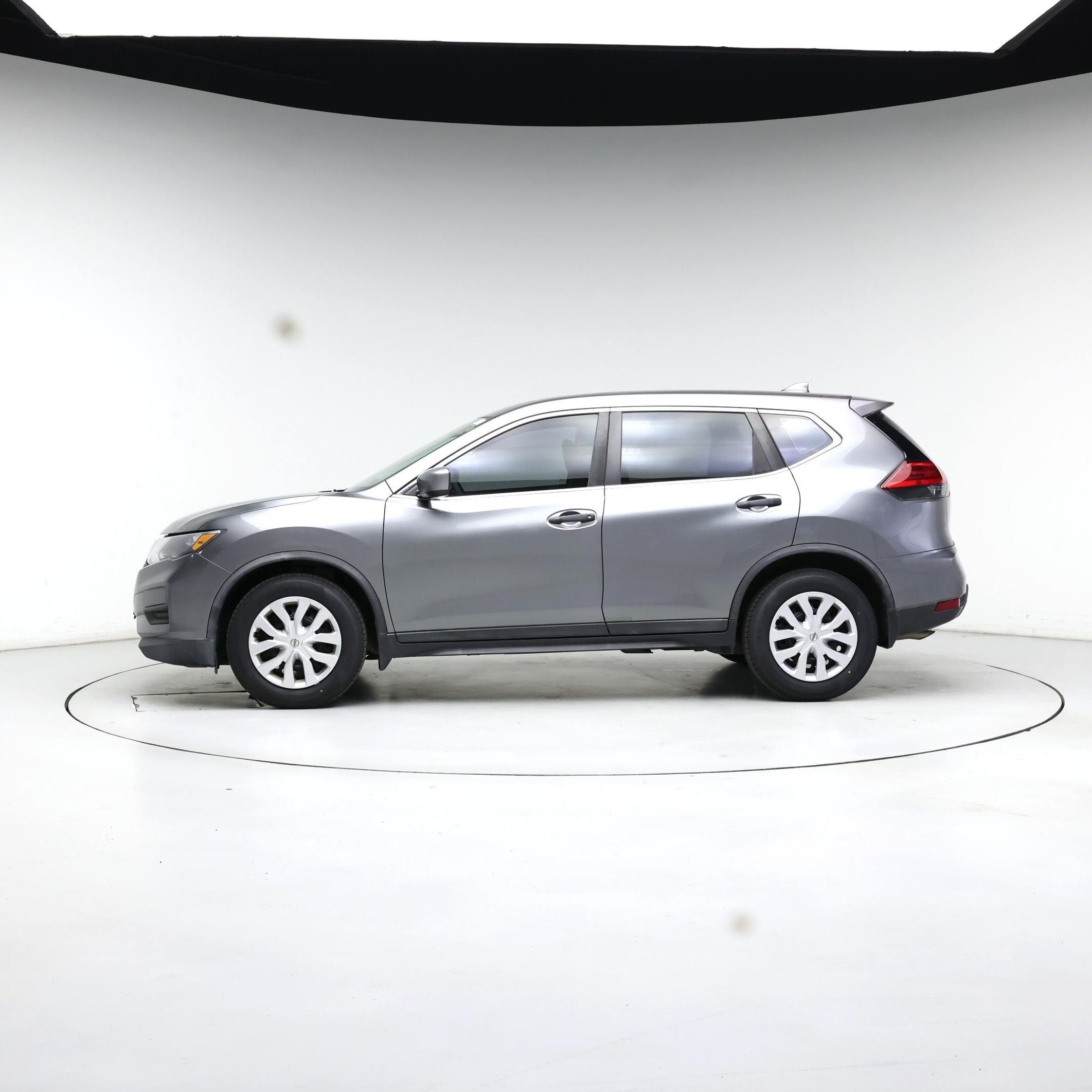 Thumbnail: 2018 Nissan Rogue - 3