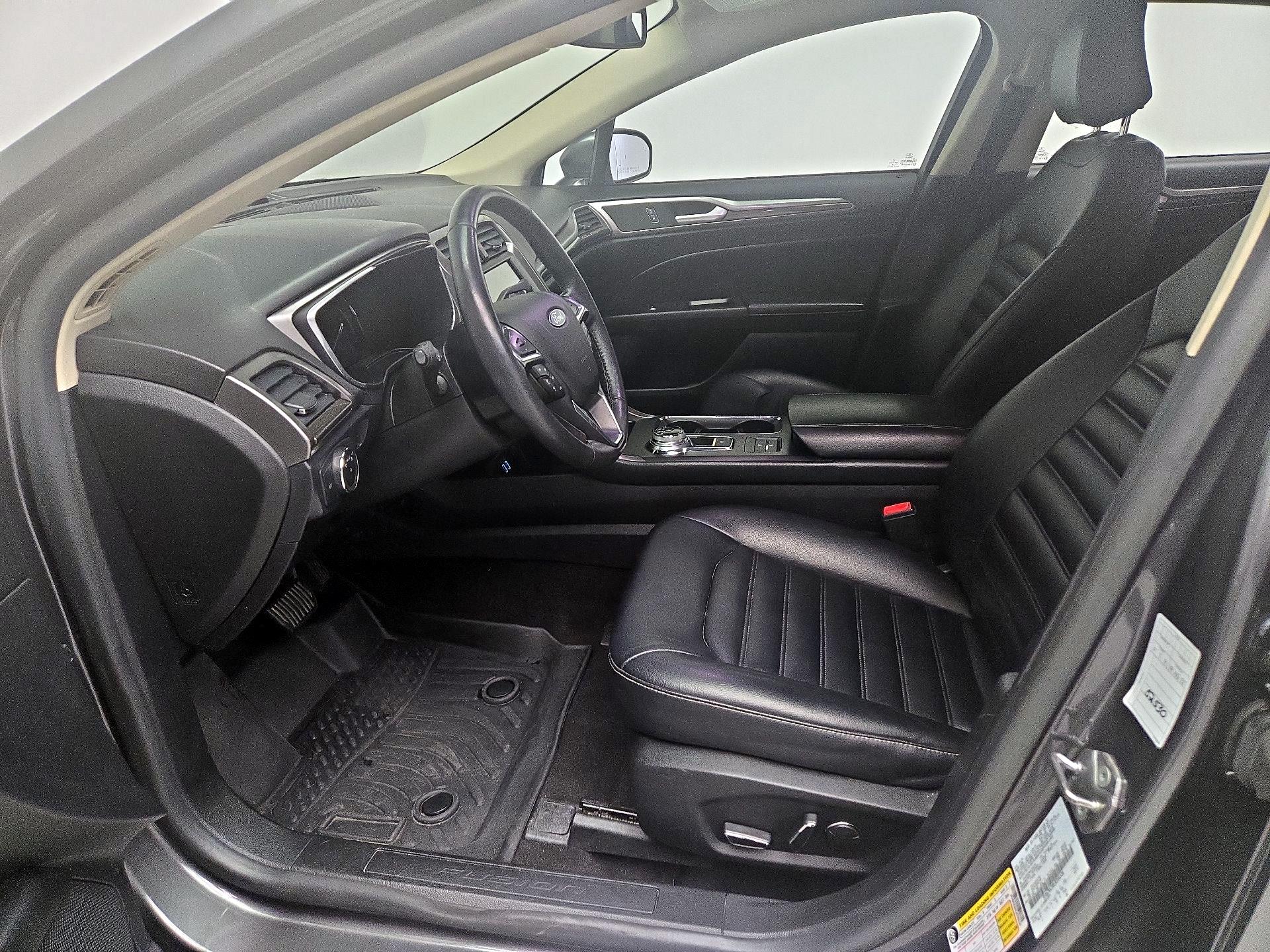 Thumbnail: 2020 Ford Fusion - 11