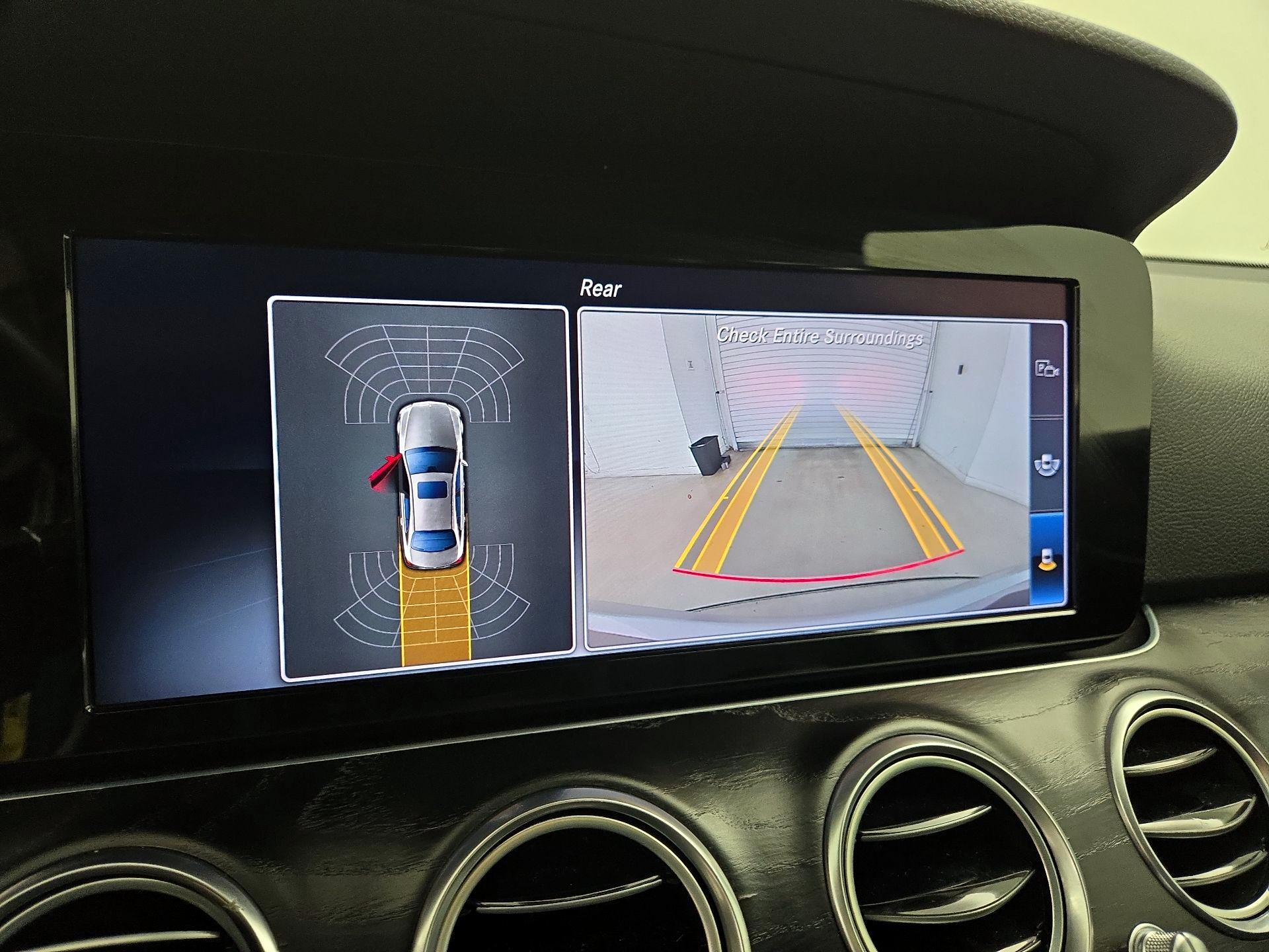 Thumbnail: 2018 Mercedes-Benz E-Class - 15