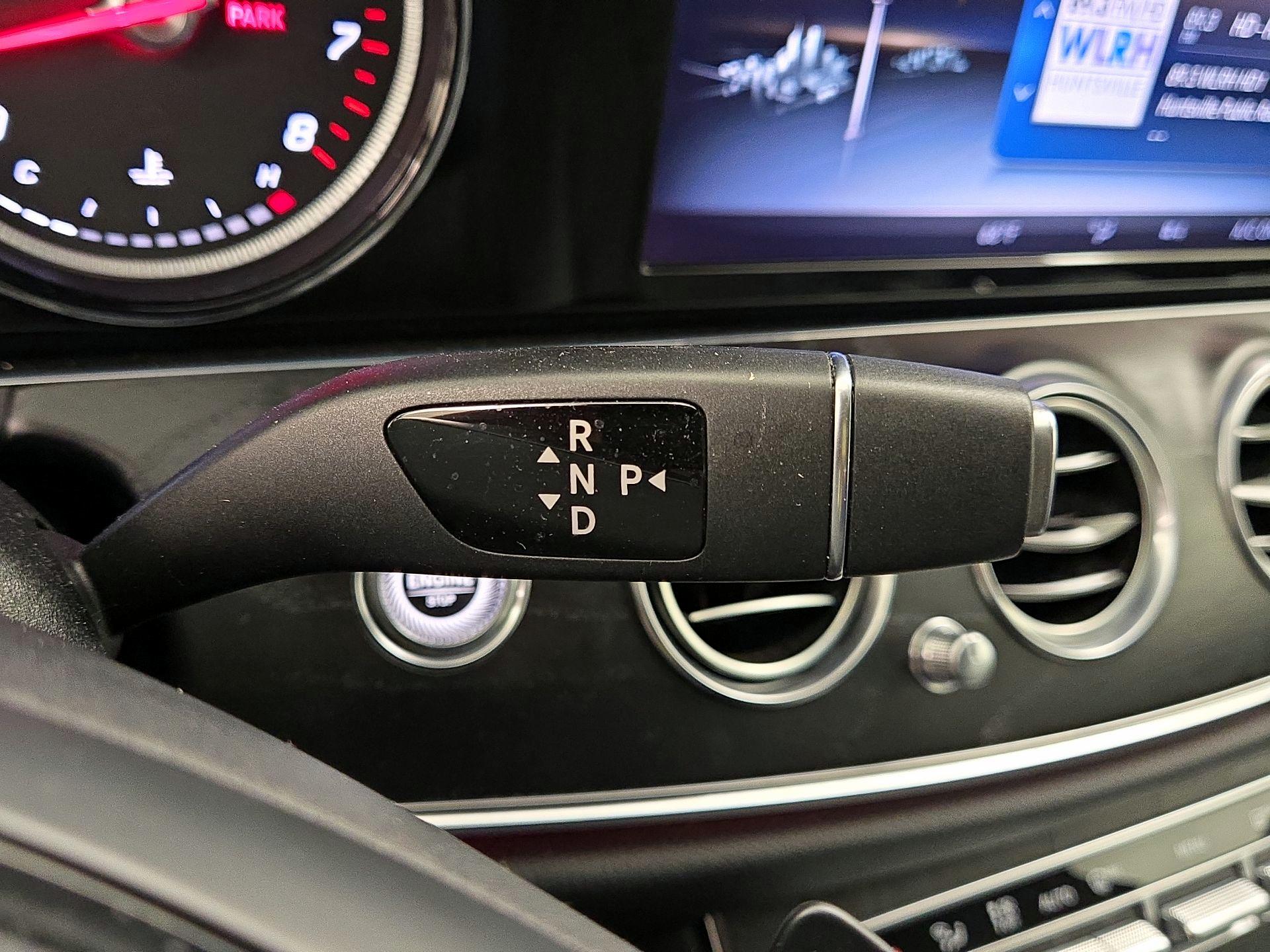 Thumbnail: 2018 Mercedes-Benz E-Class - 18