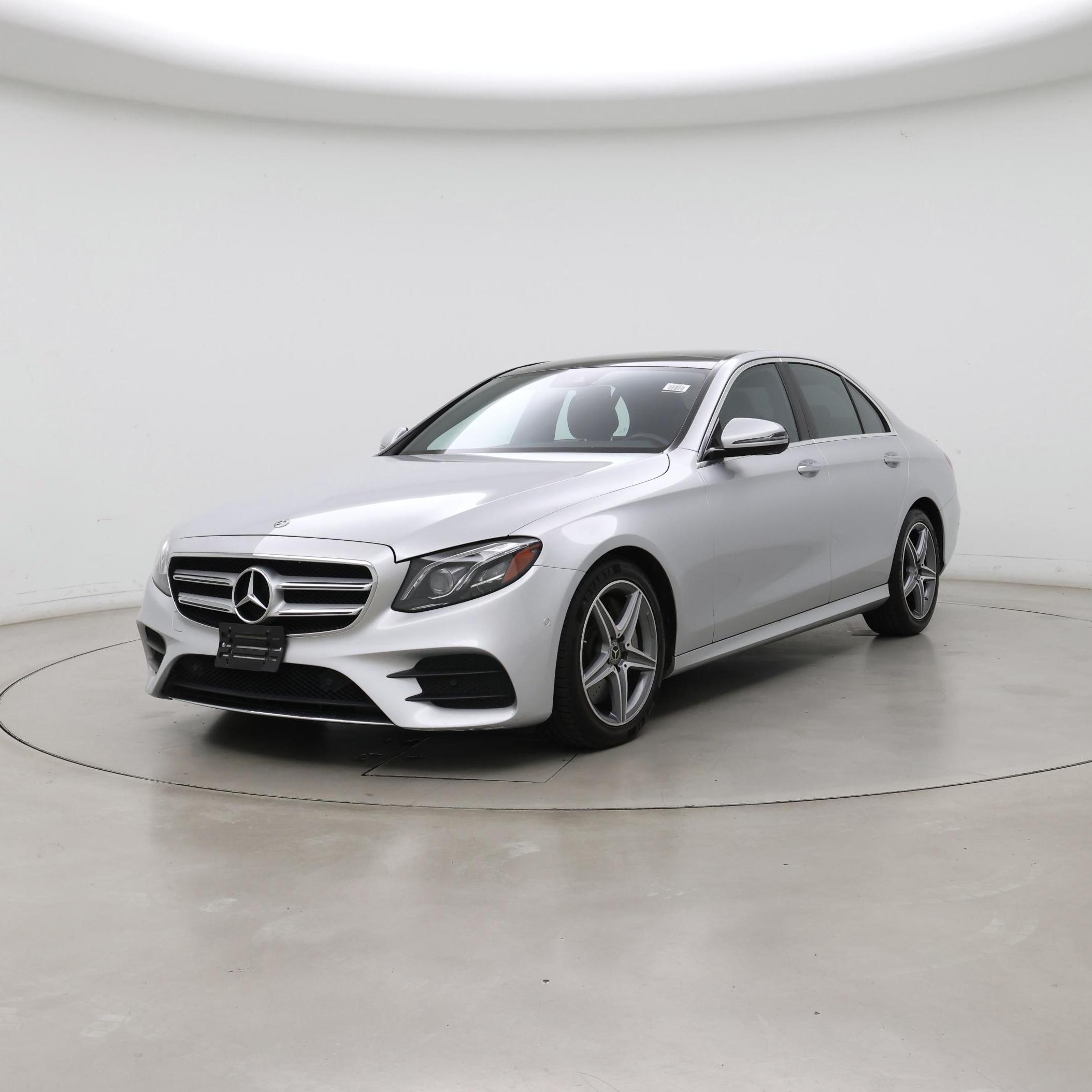 Thumbnail: 2018 Mercedes-Benz E-Class - 4