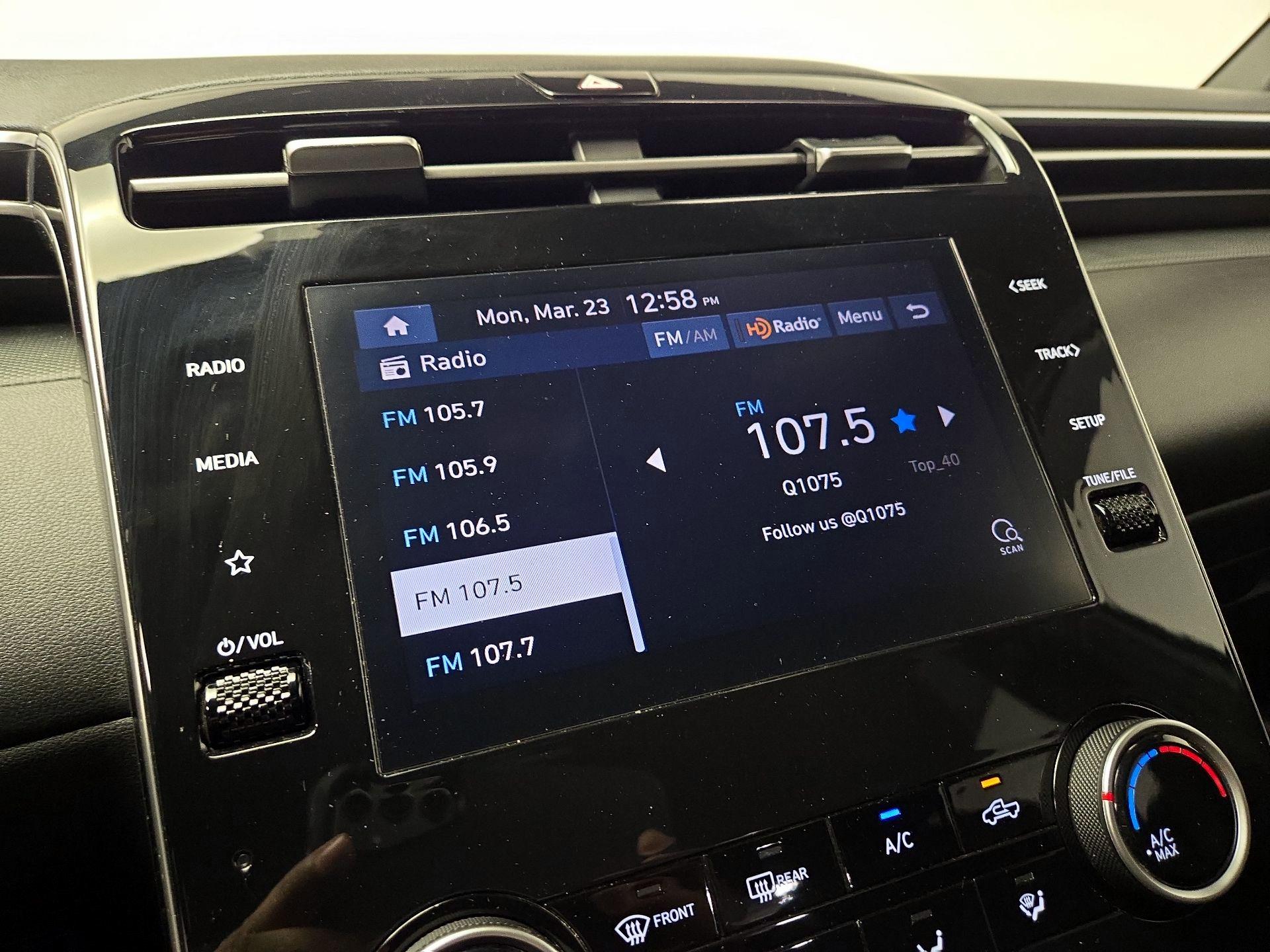 Thumbnail: 2023 Hyundai Santa Cruz - 15