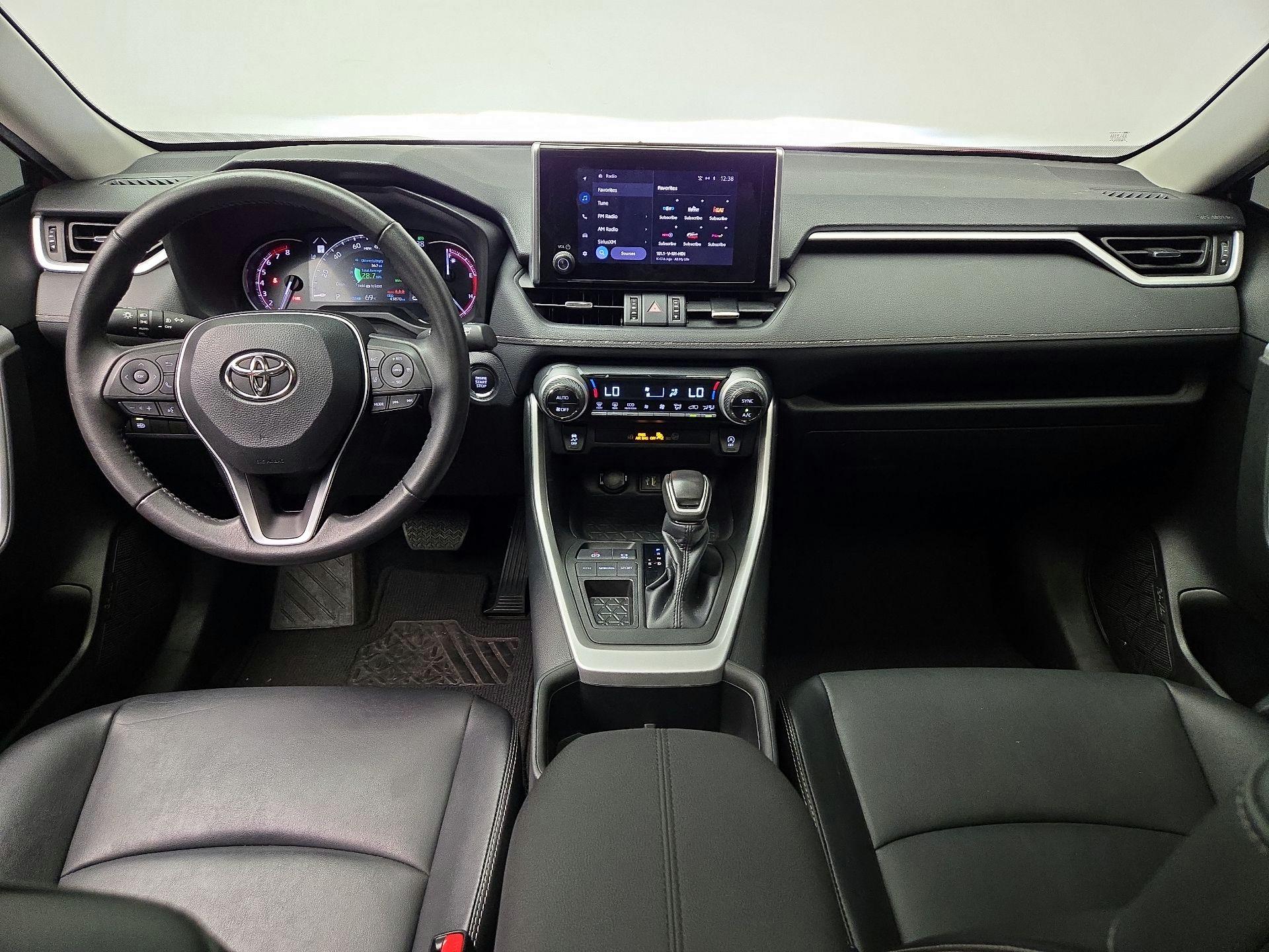 Thumbnail: 2023 Toyota RAV4 - 9