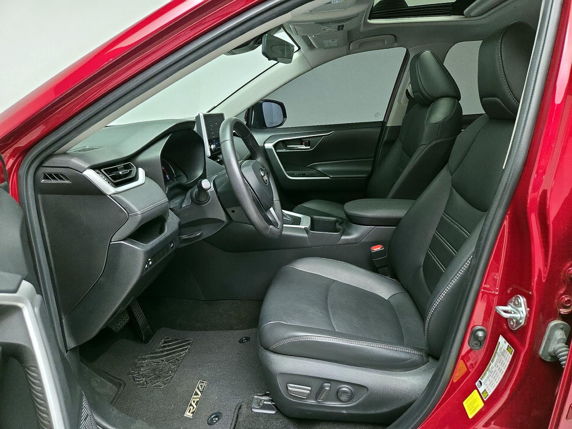 Thumbnail: 2023 Toyota RAV4 - 11