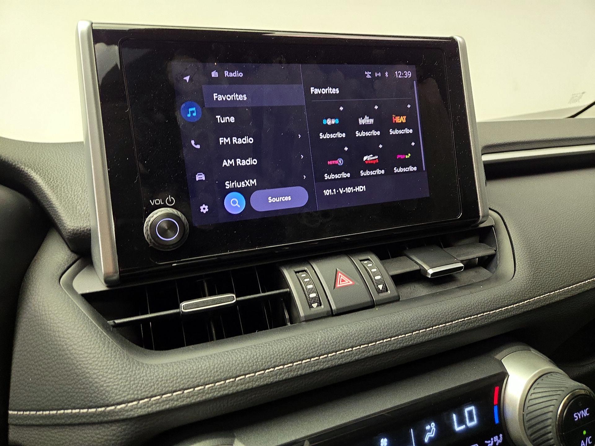 Thumbnail: 2023 Toyota RAV4 - 15