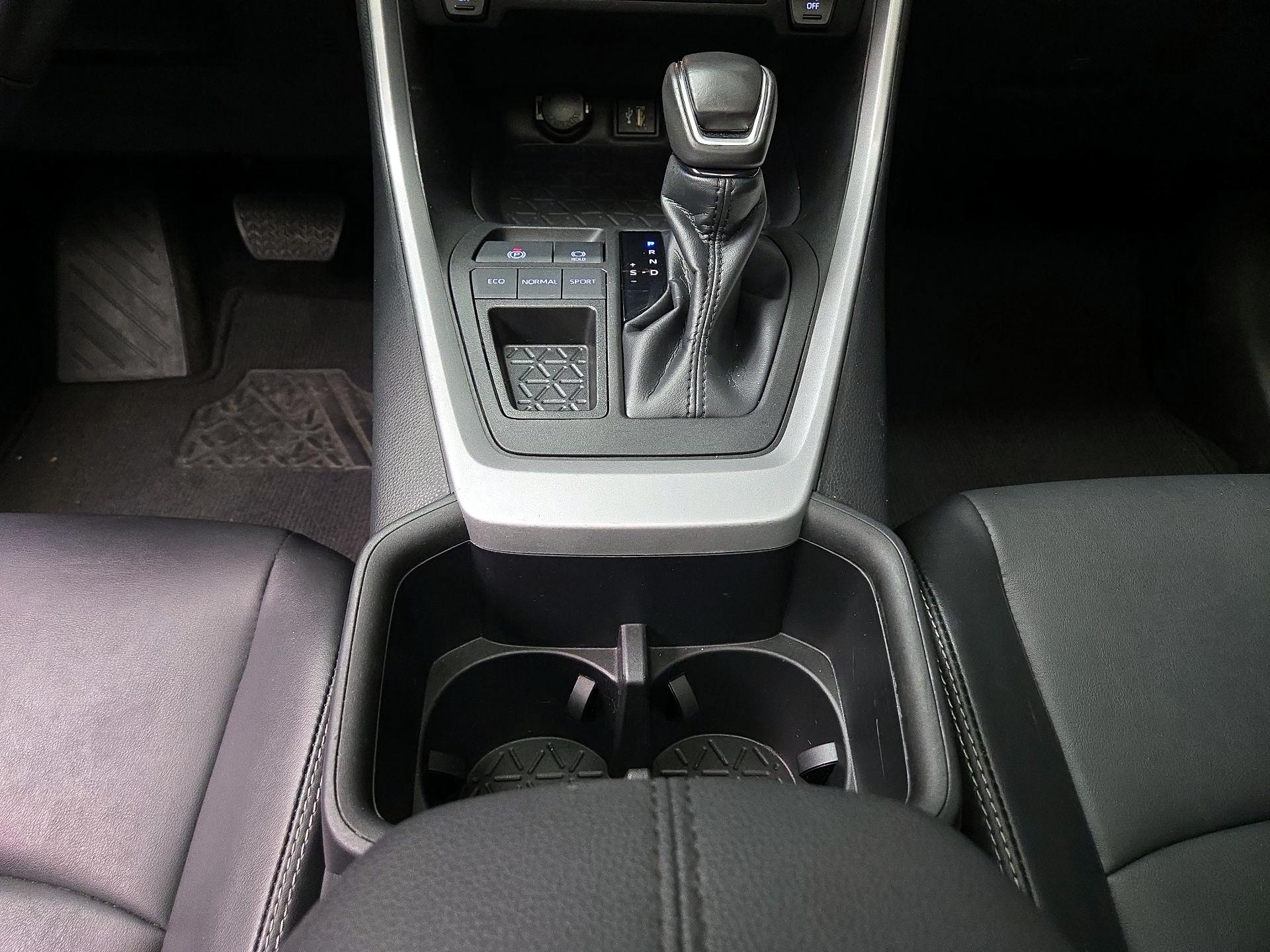 Thumbnail: 2023 Toyota RAV4 - 17